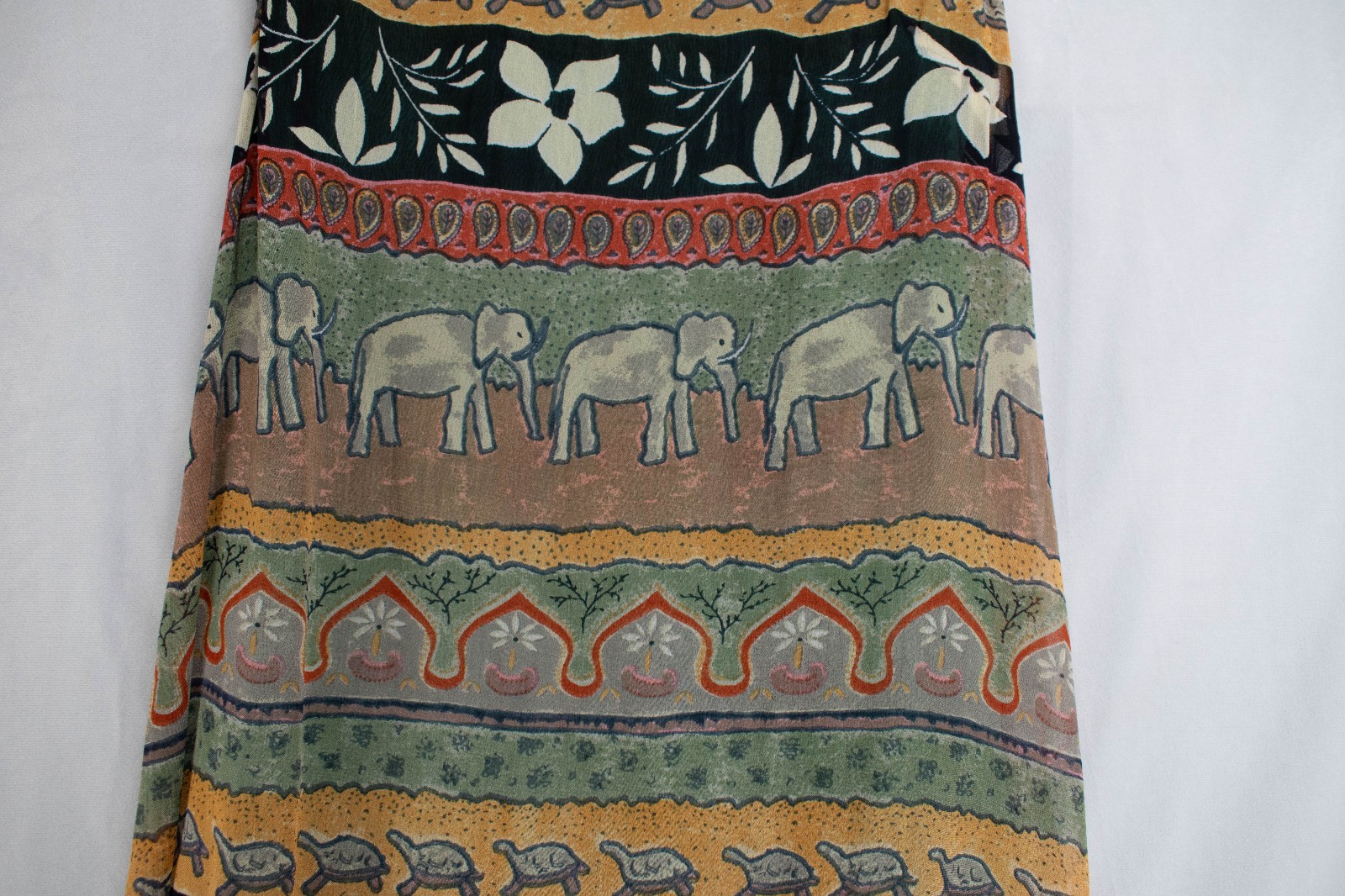 Ethnic Soft Elephant Turtle Floral Long Tunic Blouse Women’s Sz M Multicolored