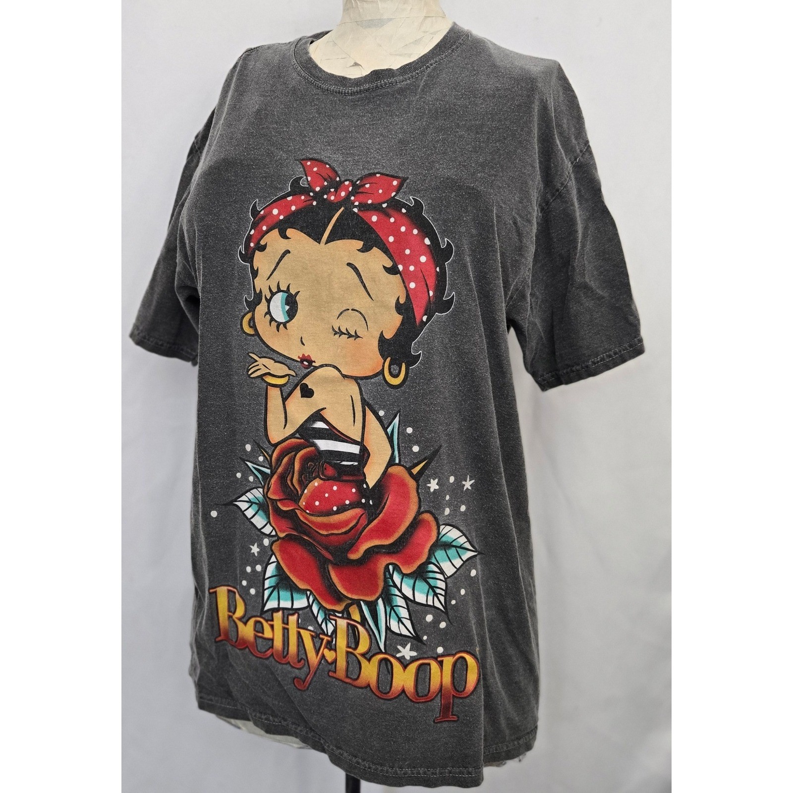 Betty Boop Graphic T-Shirt S/M Gray Rose Flower Cartoon Tee Licensed 2021 Y2K