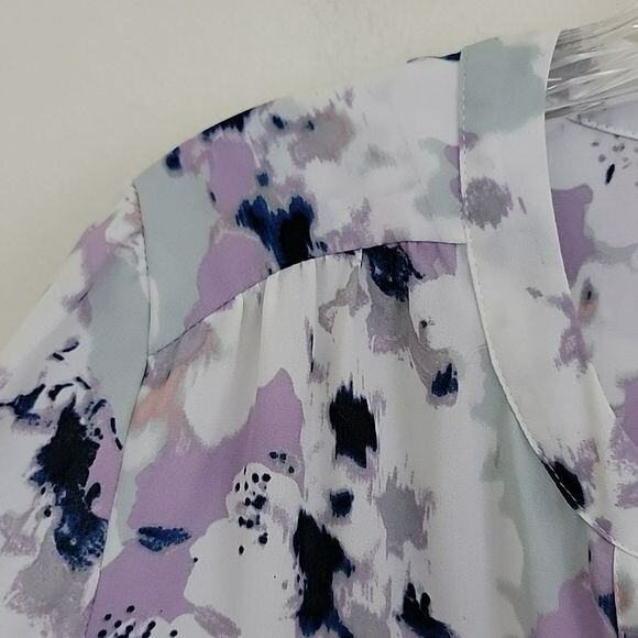 Zac & Rachel White, Purple, Blue & Gray Watercolor Print Tab Sleeve Top XL