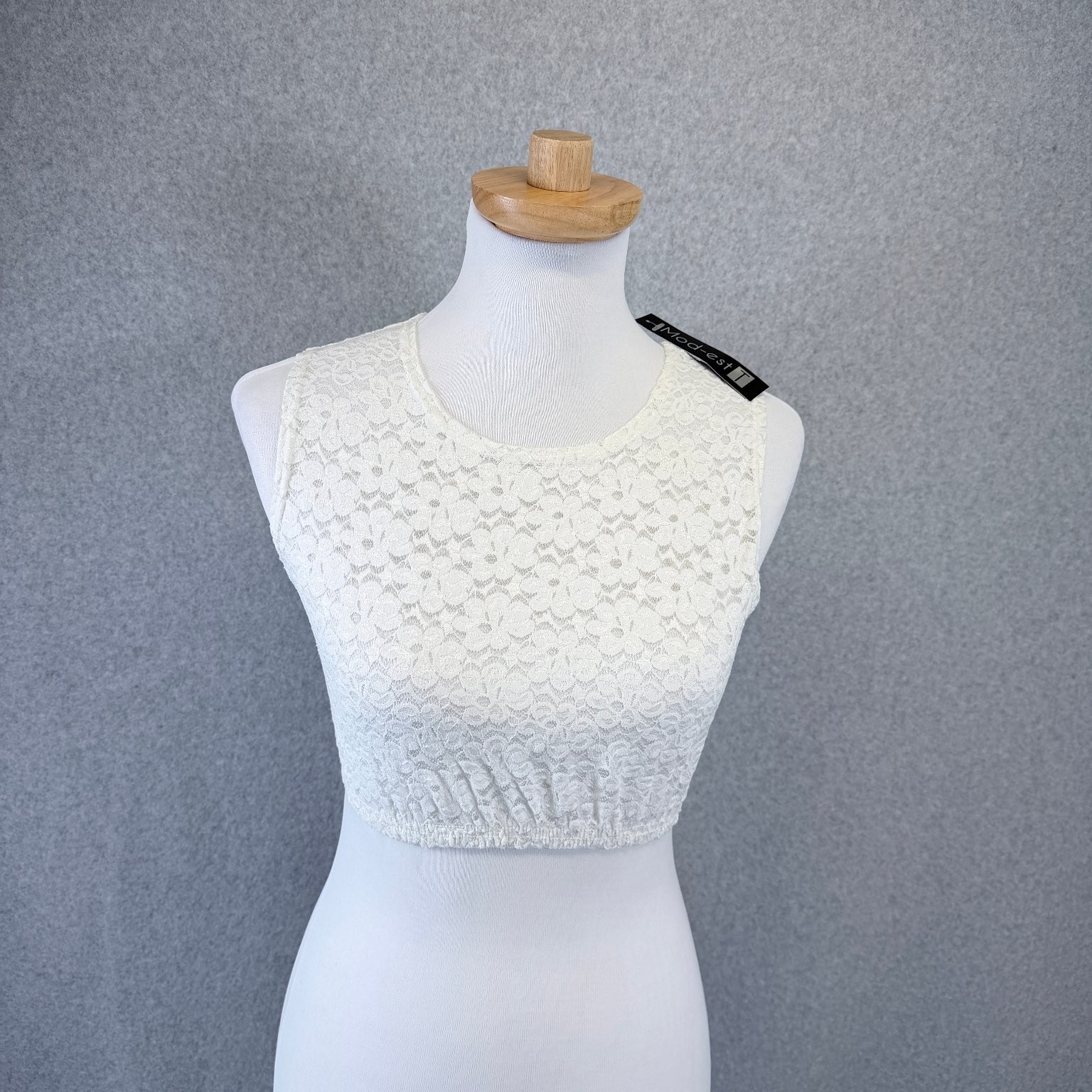 Mod-est T Women’s XS/S Ivory Floral Lace Cropped Modesty Layering Top NWT