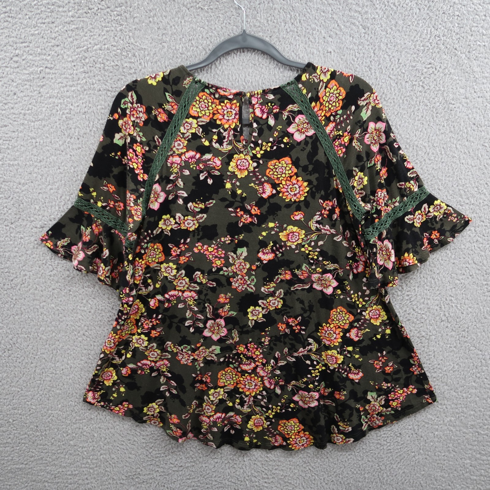 Annabelle Top Womens Small Floral Pattern Stretch Flare Sleeve Soft
