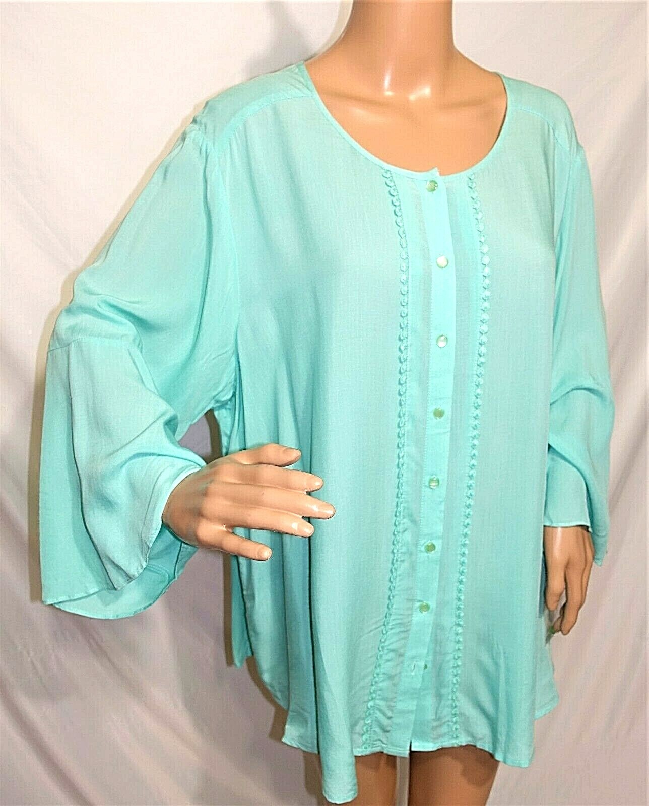 Emaline Women Plus Size 1x 2x 3x Pale Green Button Down Shirt Top Tunic Blouse