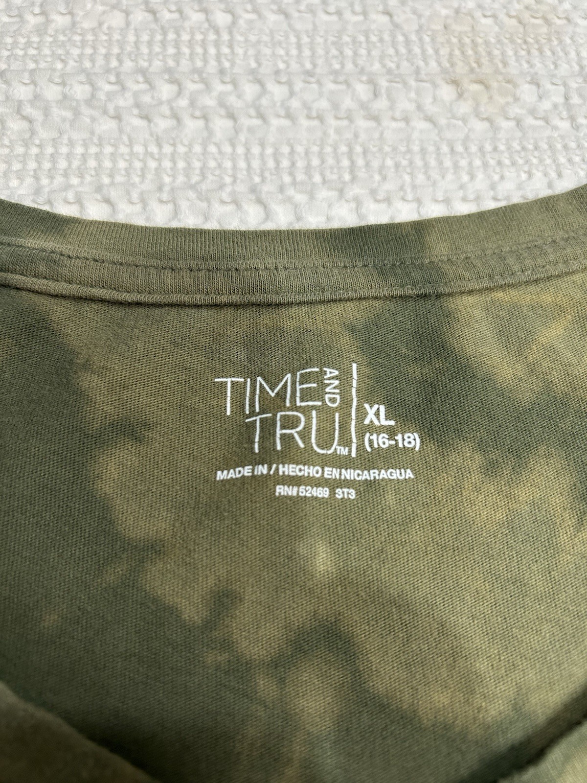 Olive Green Crazy Dogs Women’s Comfort T-Shirt Size XL 16-18 Tie Dyed New Graphi
