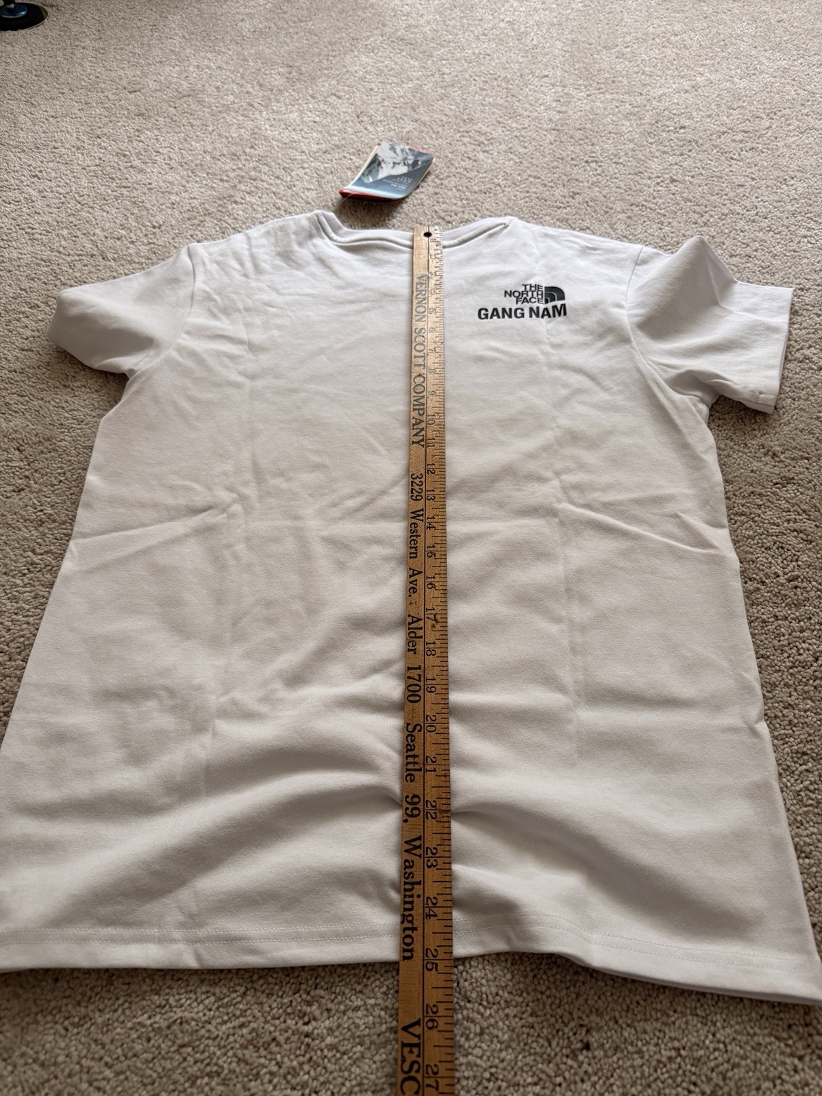 The North Face Korea Seoul Gangnam EDITION White T Shirt ASIAN Fit Small Women’s