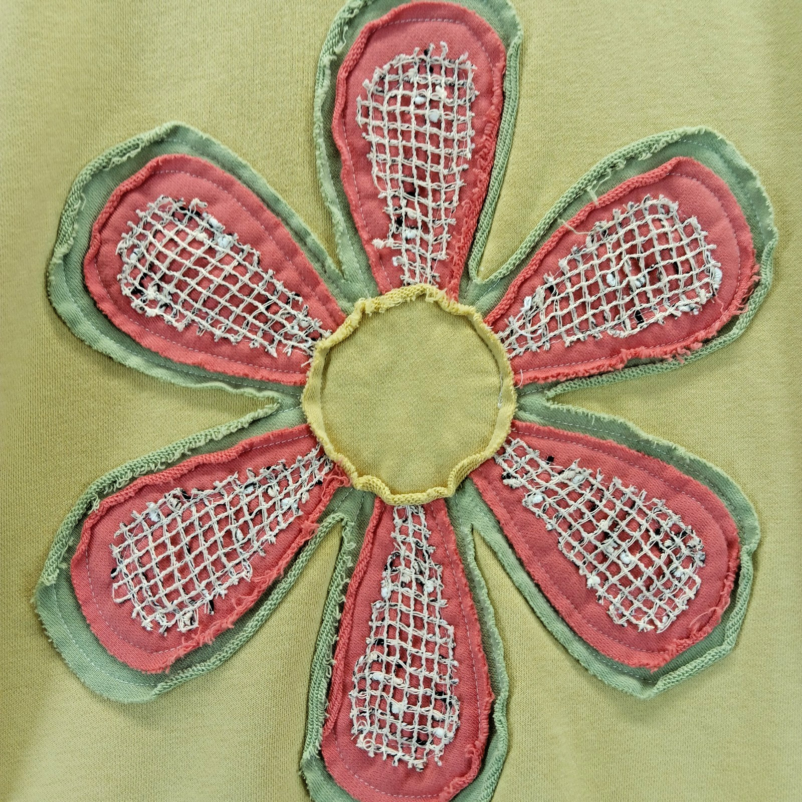 Sage + Fig Womens Yellow Flower Patch Crew Neck Top Oversized Long Sleeve Size L