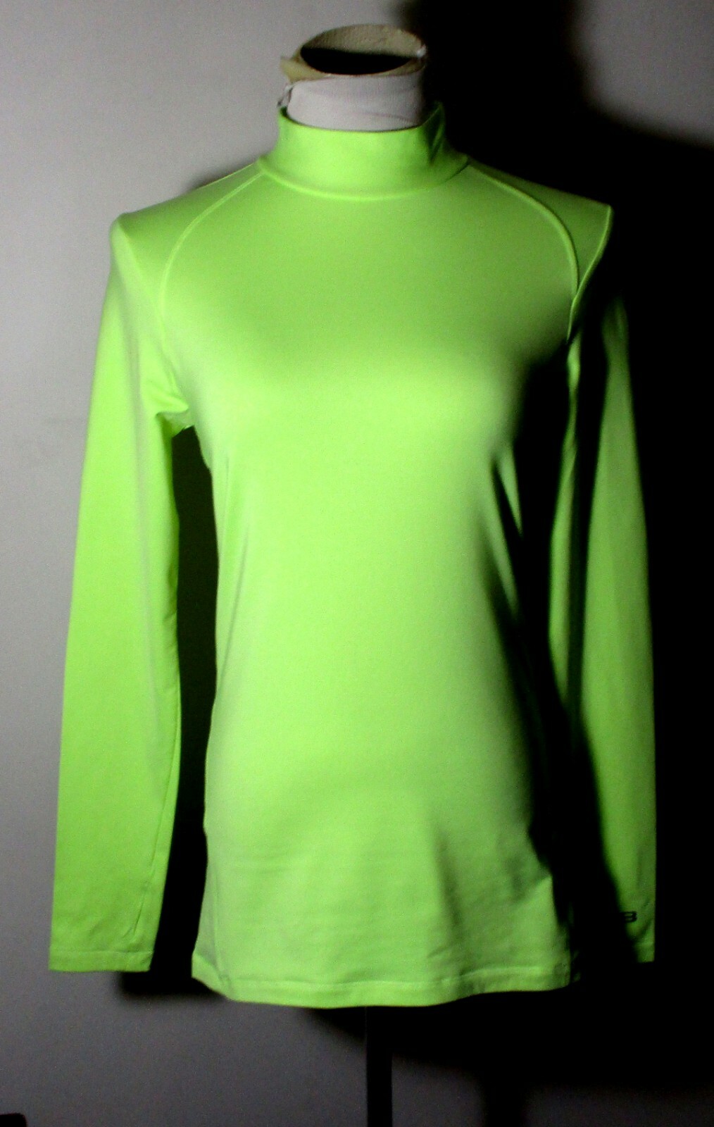 LAYER 8 Citrus Qwick-Dry Mock Neck Compression Top Women’s Size M