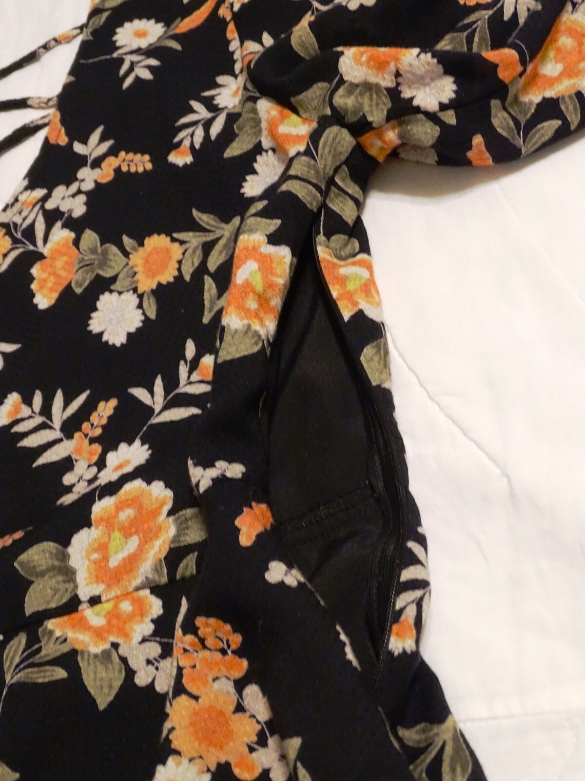 En Creme Boho Tunic Blouse Shirt Black Floral Size M Criss Cross Open Back Women