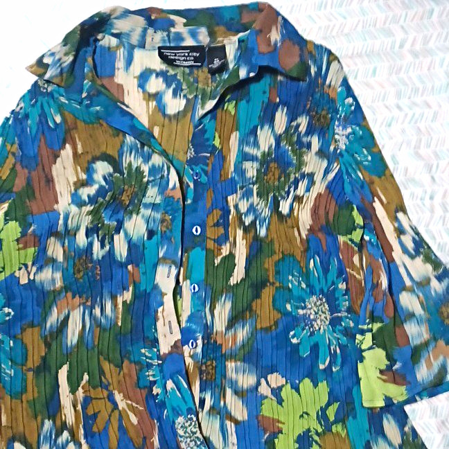 New York City Design Co. Women’s Floral Collared Button-Up Blouse Size 16