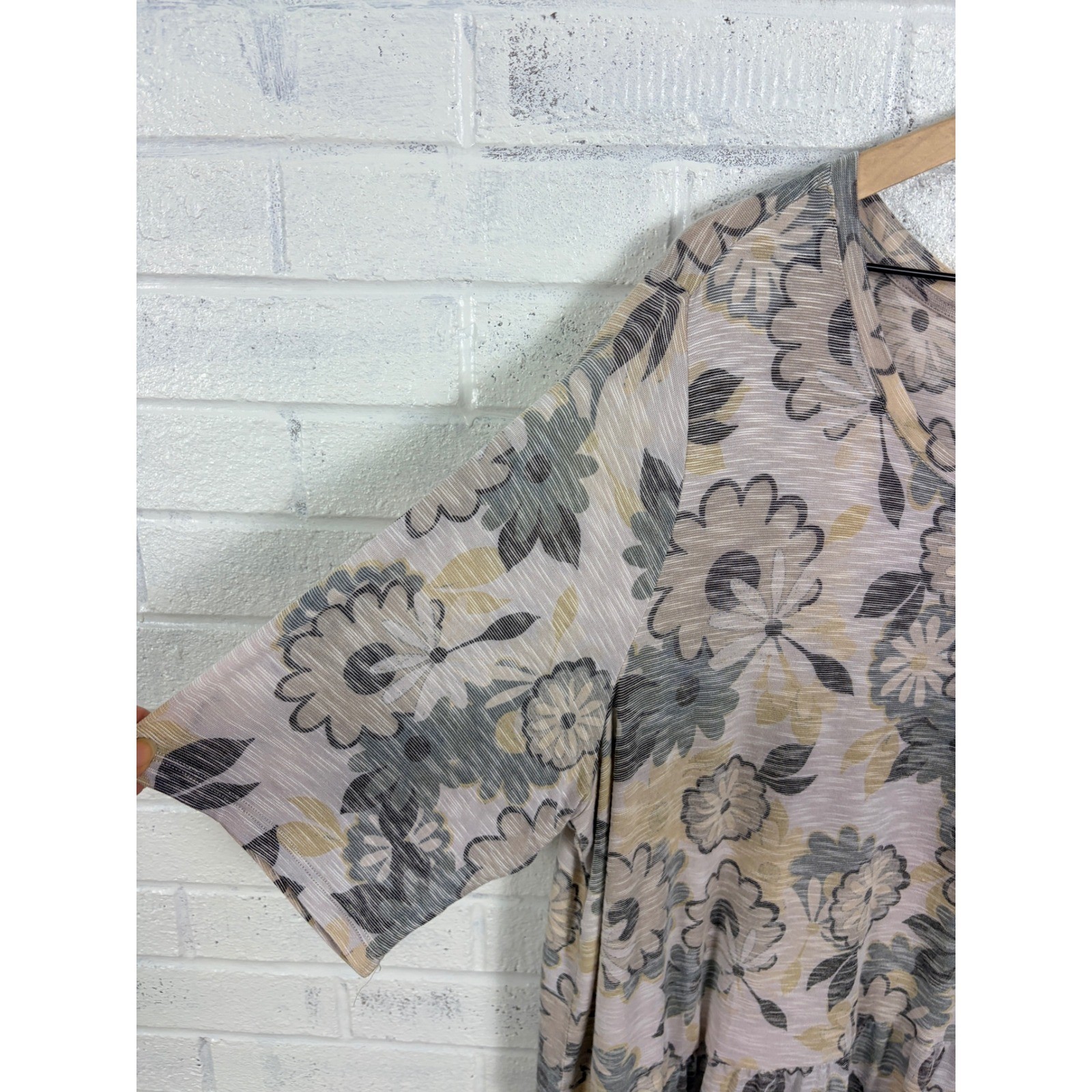 LOGO Lori Goldstein Floral Peplum Tunic Women 2X Gray Yellow Short Sleeve Pocket
