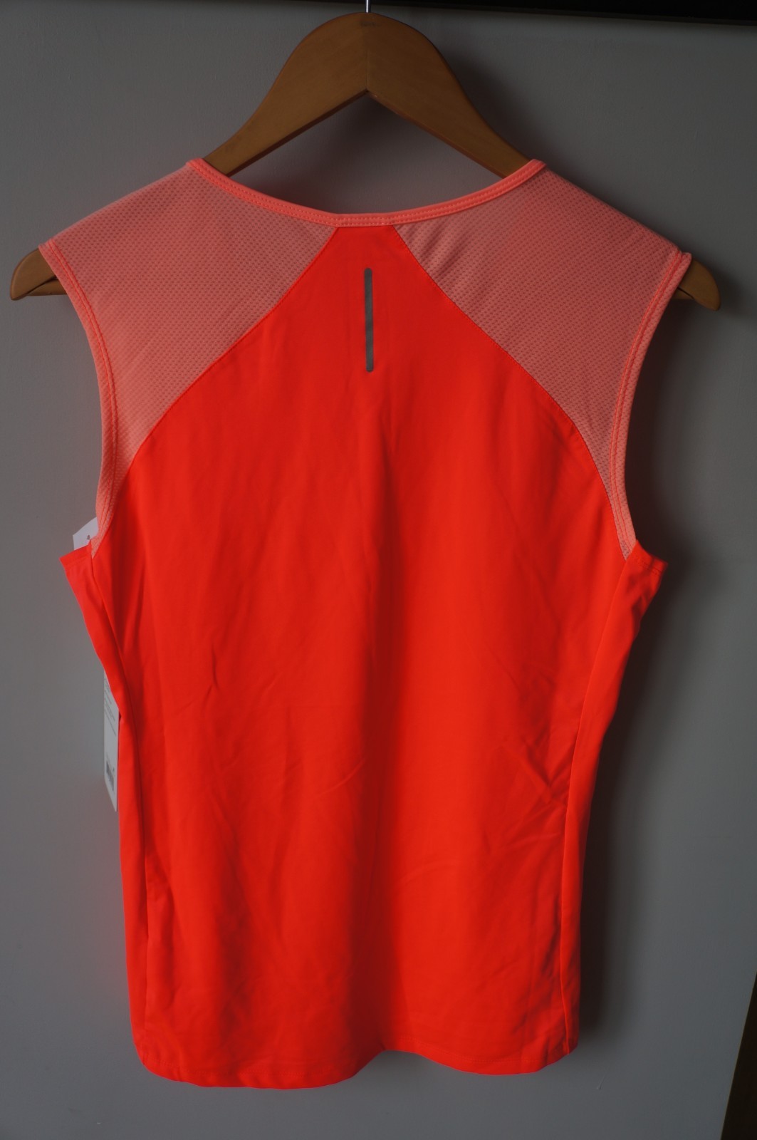 Layer 8 Florescent Gym/Running T/Vest Top – BNWT