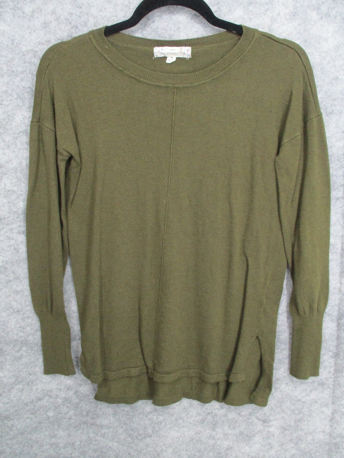 Pink Republic Women’s Top Medium Flowy Ribbed Crew Neck High Low Hem Green