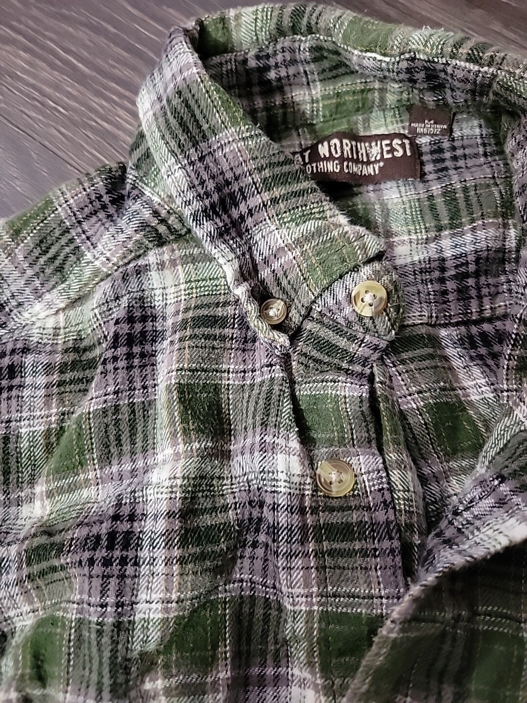 Great Northwest Med Button Down Green Brown White Plaid Cotton Flannel Shirt