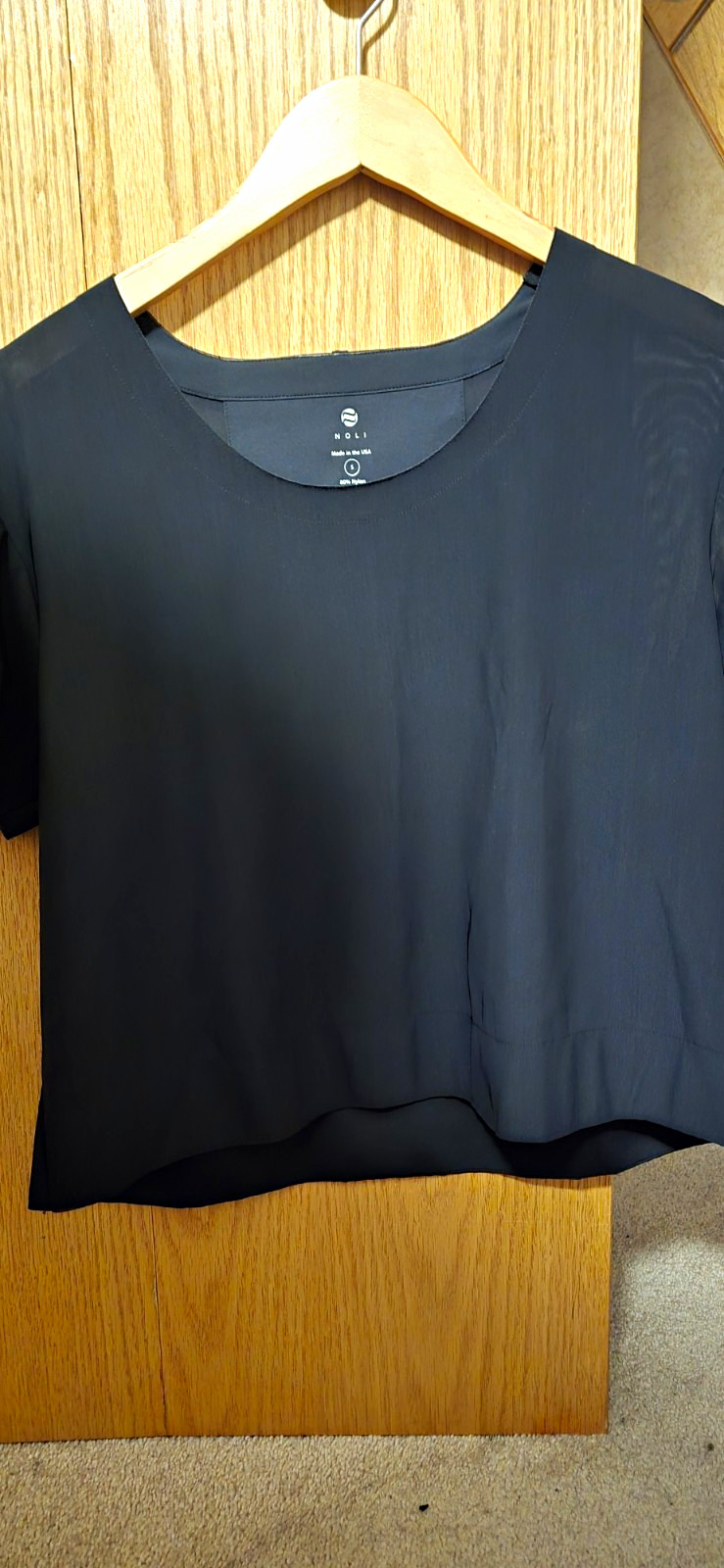 Noli Women’s Black Nylon Knit Crew Neck Short Sleeve Pullover T-Shirt S
