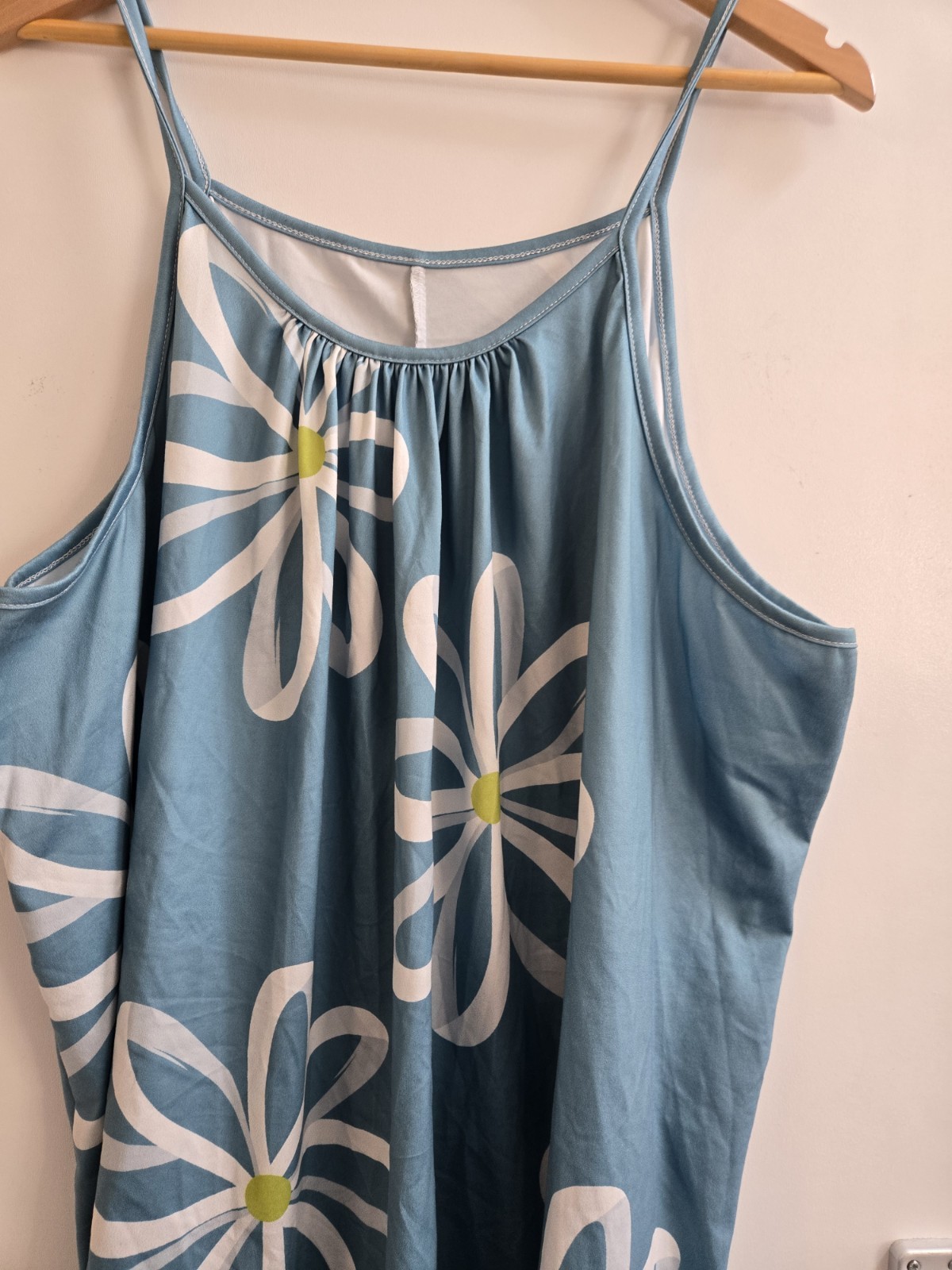 Temu slate blue boho retro vibes daisy floral pleated camisole top – Size 24