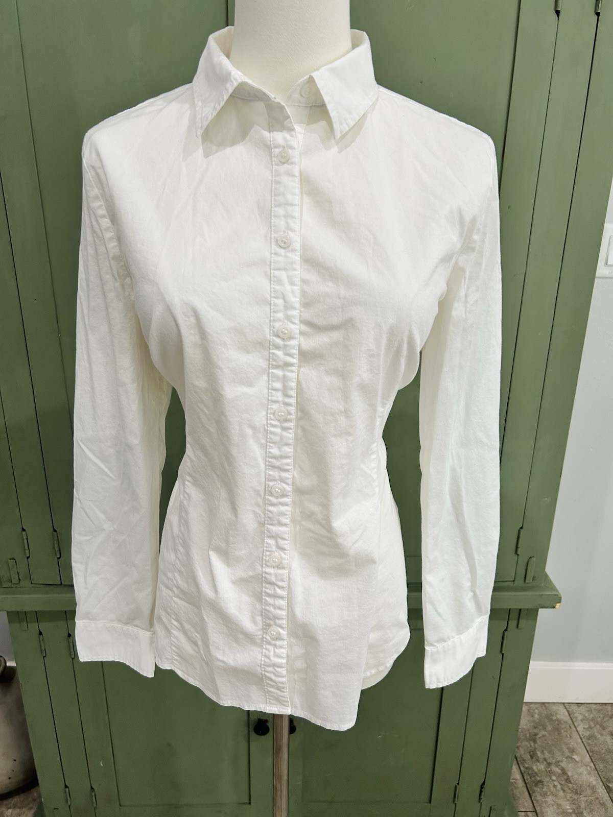 Covington Women’s Crisp White Collared Button Up Top Size M Tailored Secretary