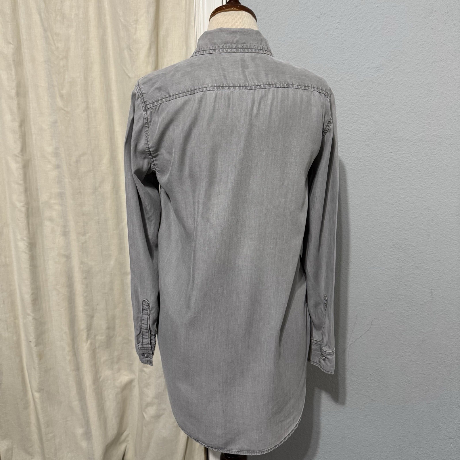 Gap 1969 Womens Grey Lyocell Denim Button Down Tunic Shirt Size M Career