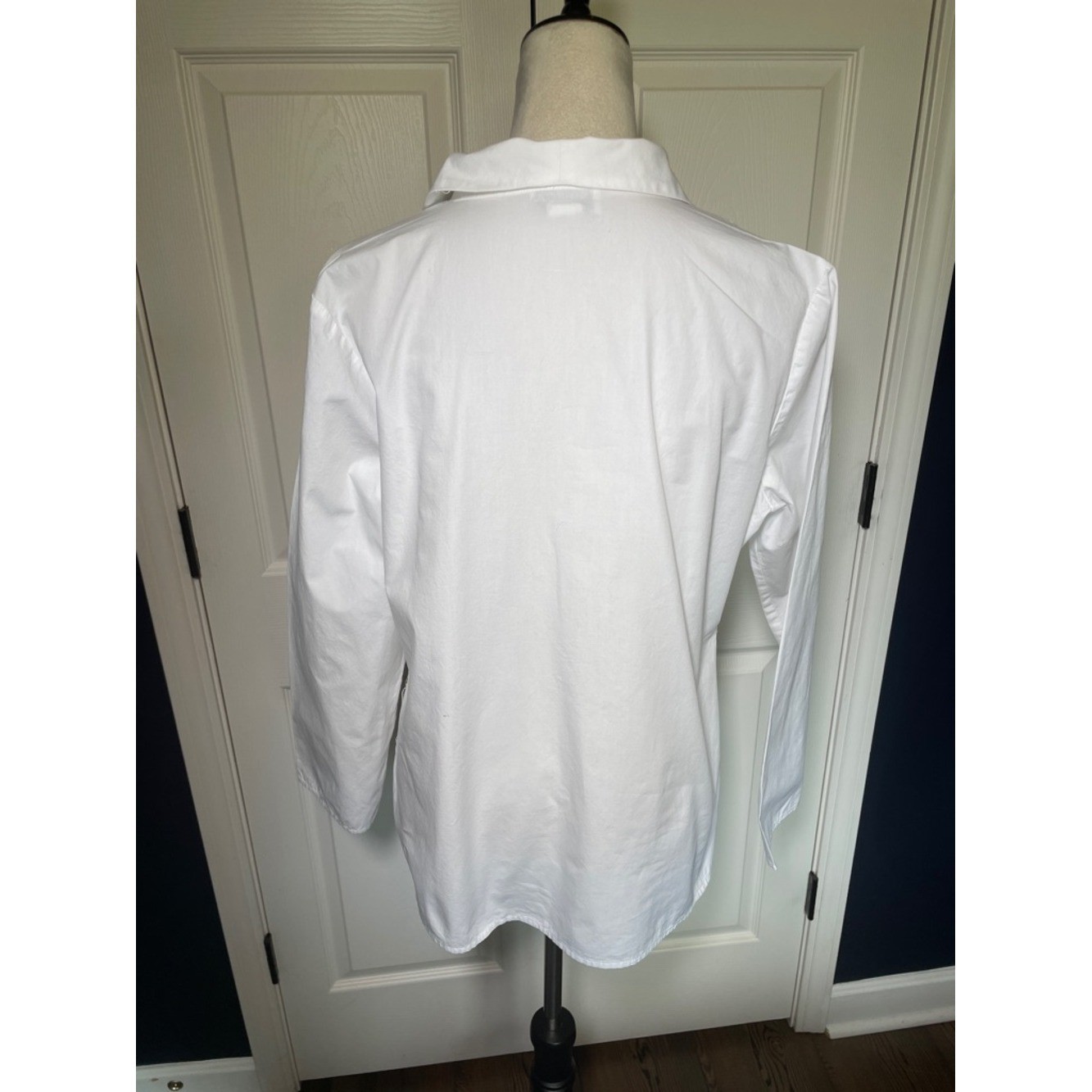 Tribeca Studio Cotton White Button-Front Shirt Subtle Wave Stitching Sz 12