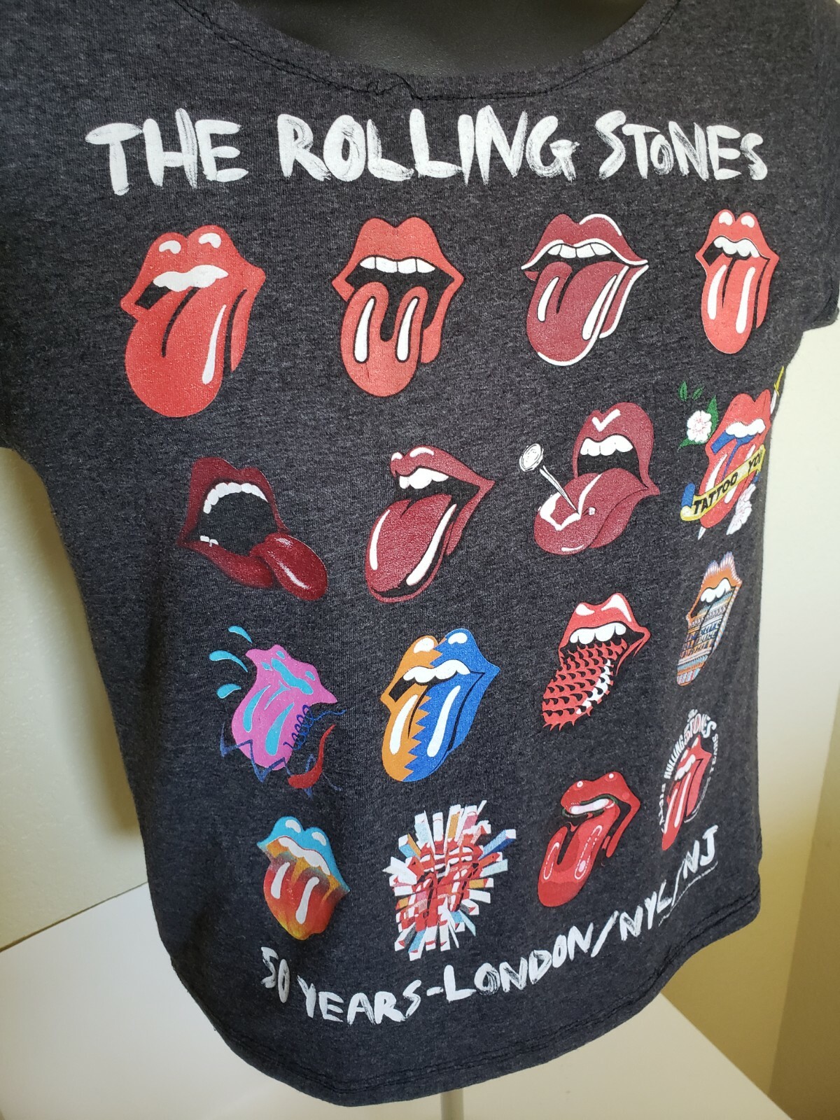 The Rolling Stones 50 Years London/NYC/NJ Women’s 2012 Concert T-Shirt Small