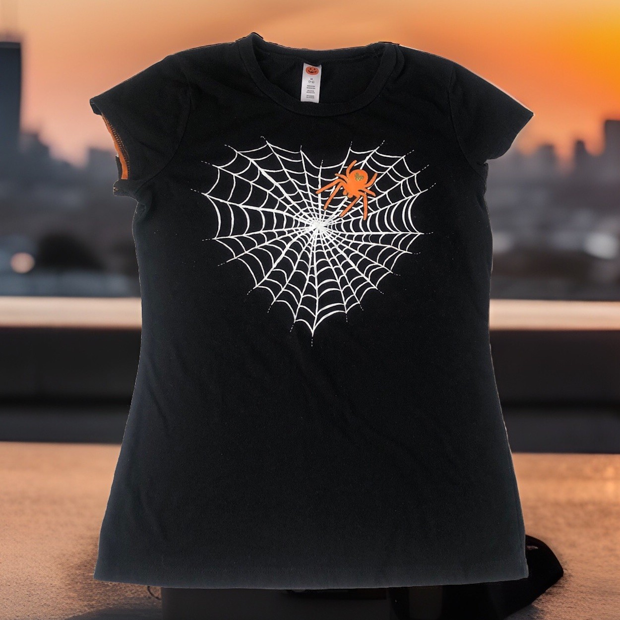 Women’s Halloween Heart Shaped Spiderweb Tag Size Juniors Medium (7-9)