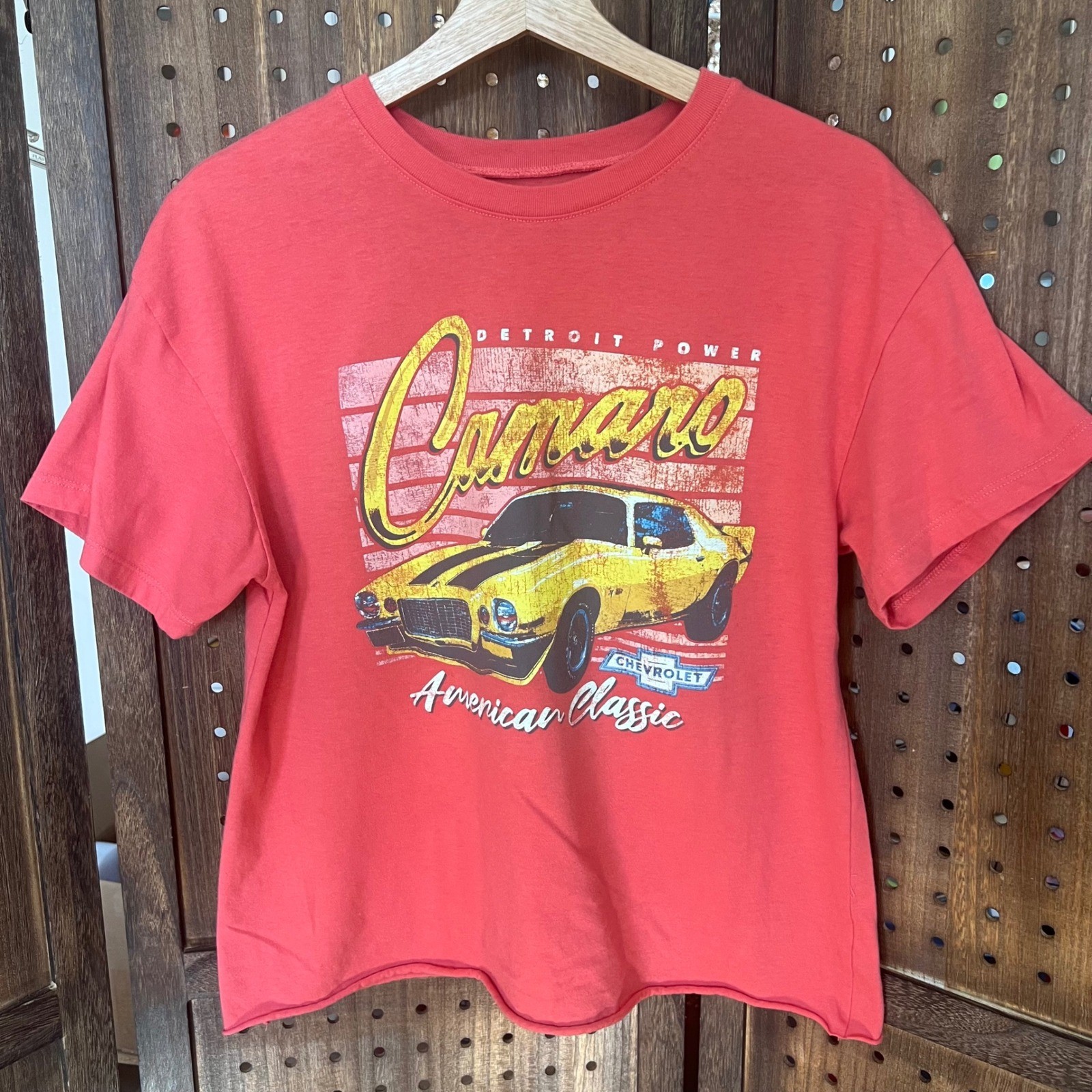 Camaro T Shirt Women’s Large Red Rolled Hem General Motors Official