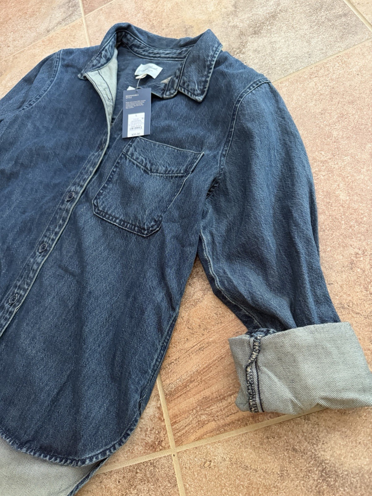 Women’s Universal Thread Denim Dark-Wash Button-Down Long Sleeve Shirt Large NWT