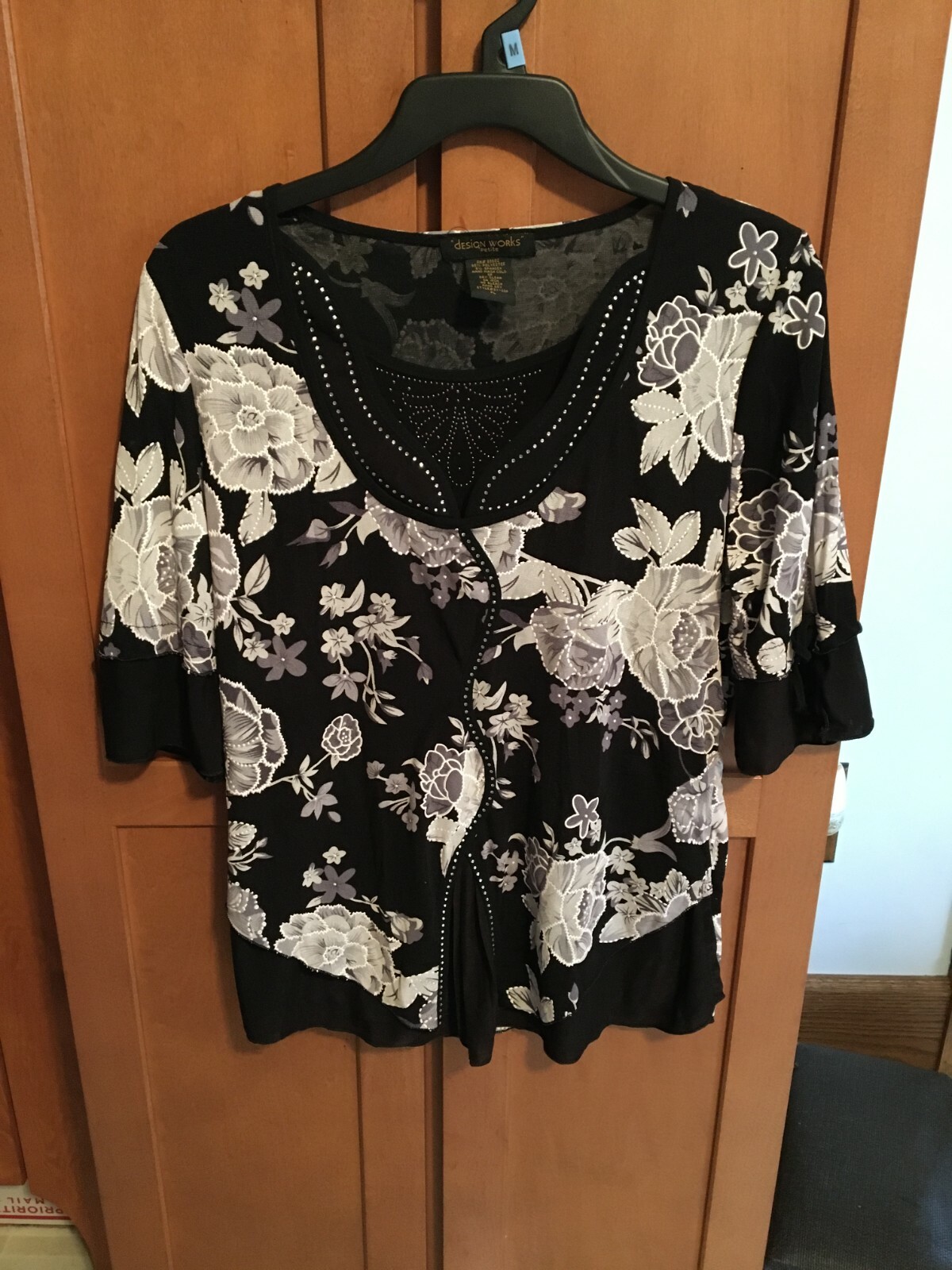 women’s blouse PL Design Works. Poly Spandex blend. Mesh second back. Layered