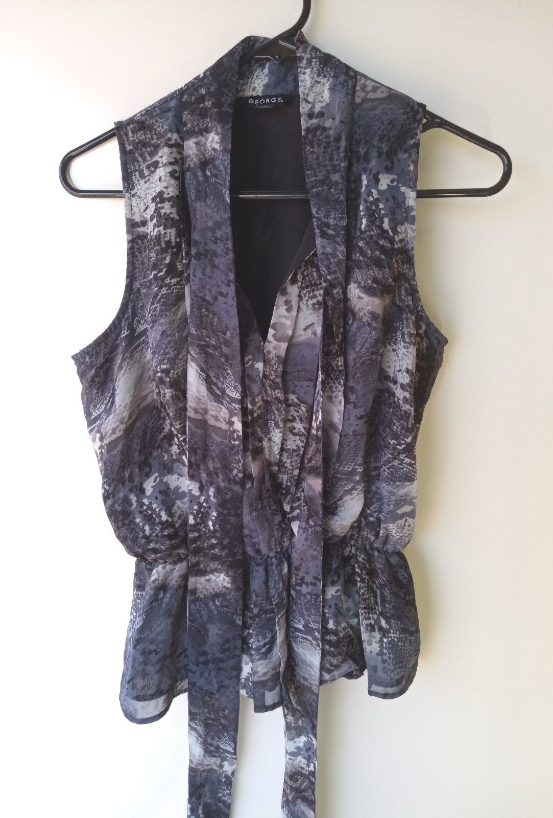 GEORGE Black Gray Women’s Sleeveless Blouse S/CH (4-6)