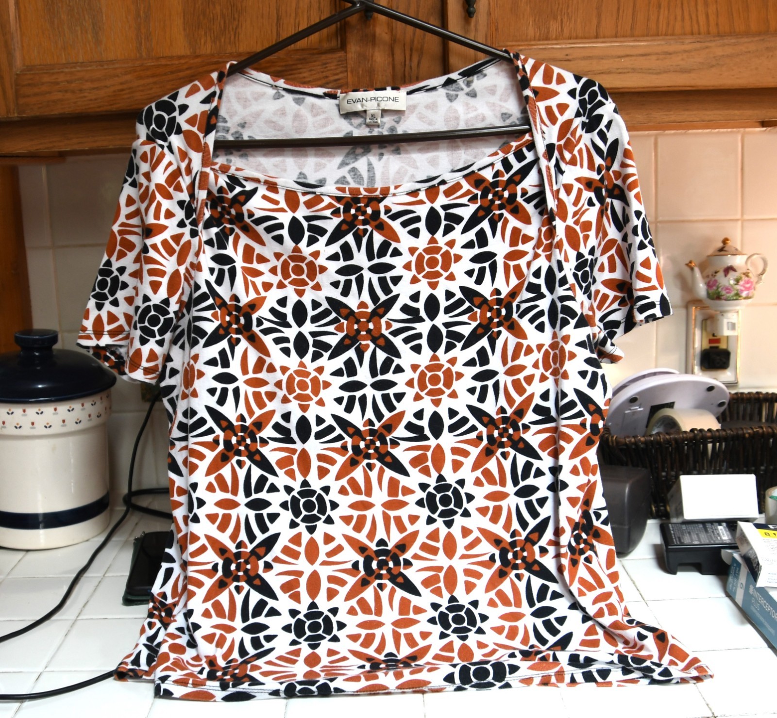 Share Evan-Picone Mult color 100% cotton short sleeve top