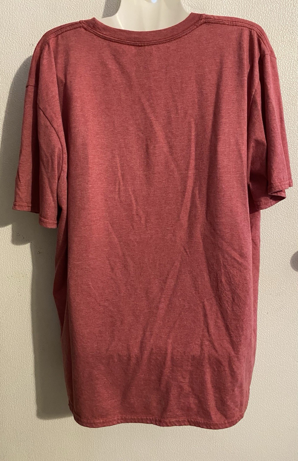Shania Twain XL red with leopard gloves print short sleeve tee shirt no tag