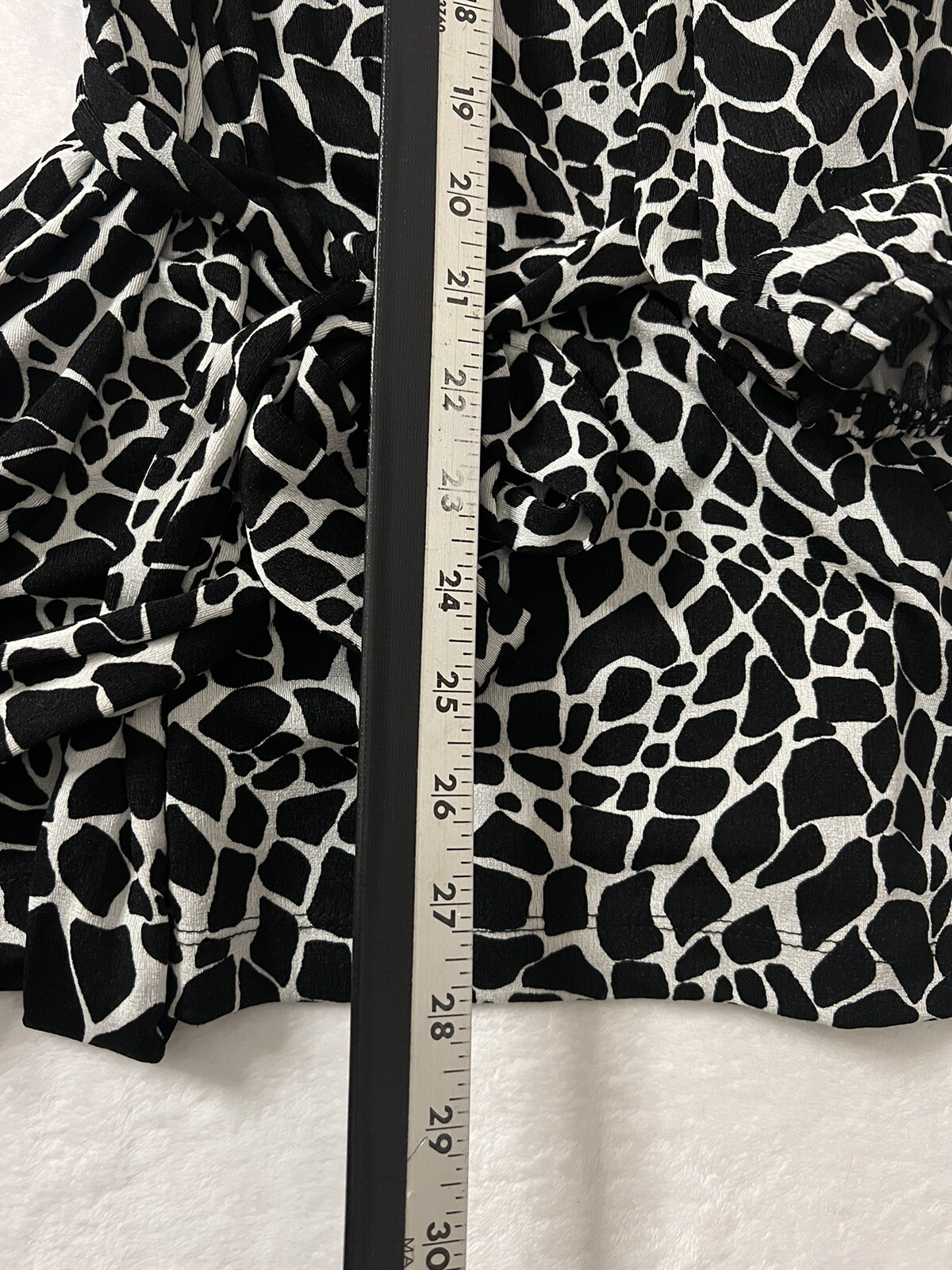 Chico’s Travelers Animal Print Belted Top Womens Size 2 Large Long Sleeve Shirt