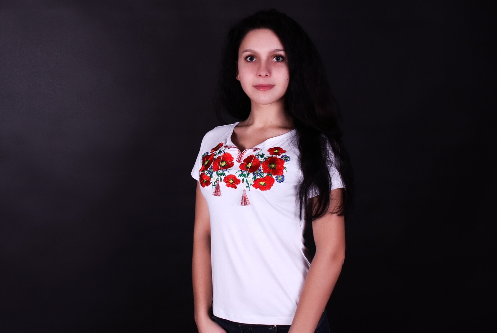 Vyshyvanka Traditional Embroidered Women Ukrainian t-shirt Ethnic Size S