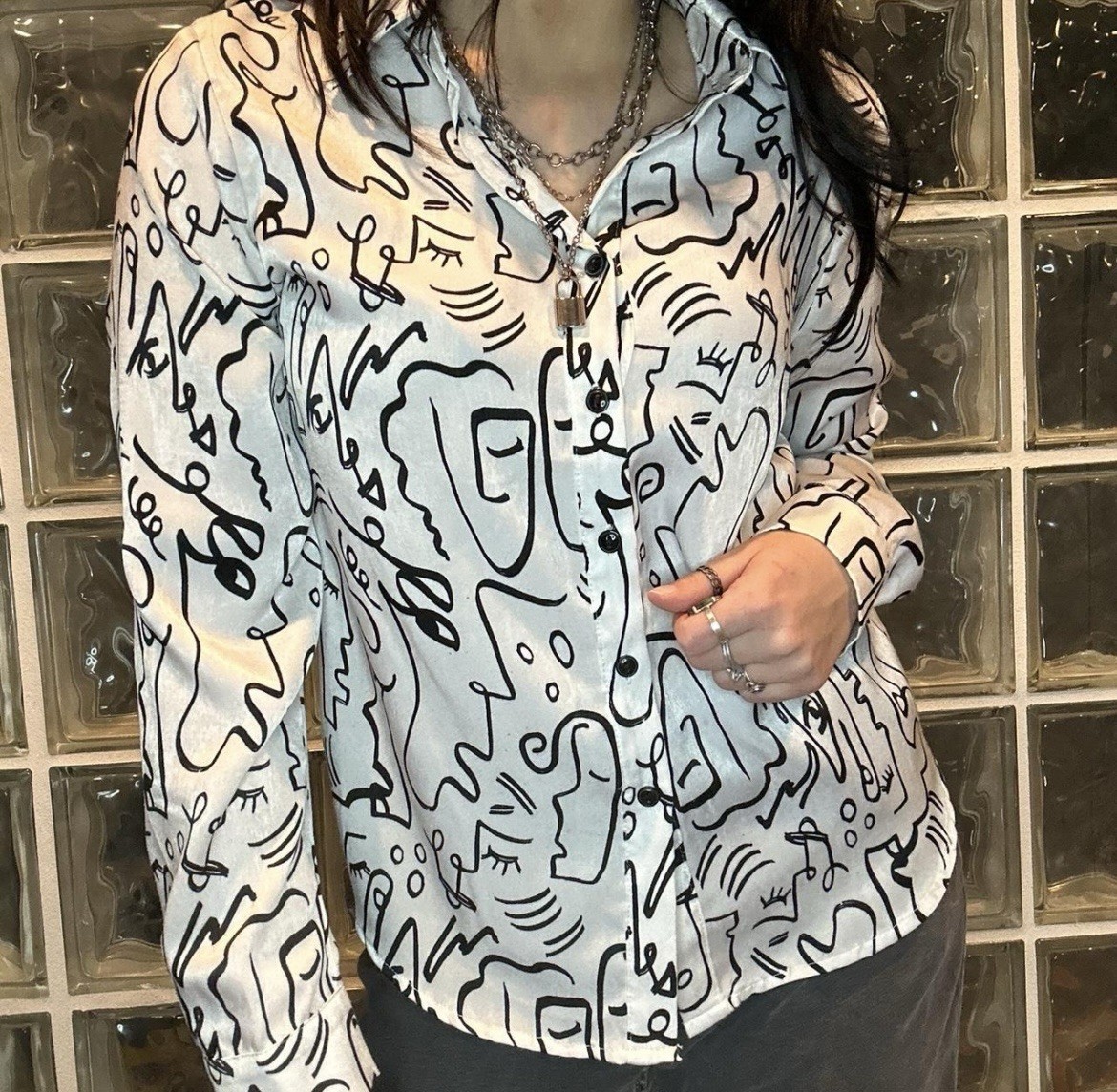 Rabbit Rose White & Black Abstract Face Button Up Women’s Small