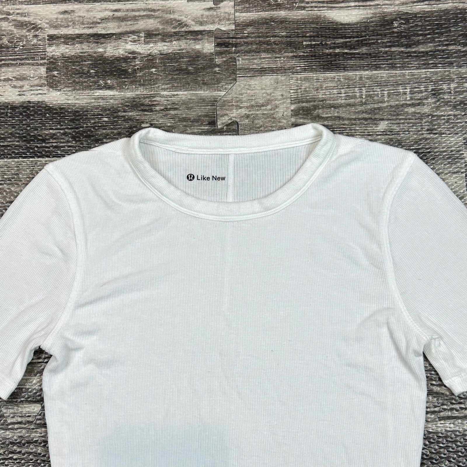 LULULEMON White Ribbed HOLD TIGHT Straight-Hem Cropped T-Shirt Top Sz 2