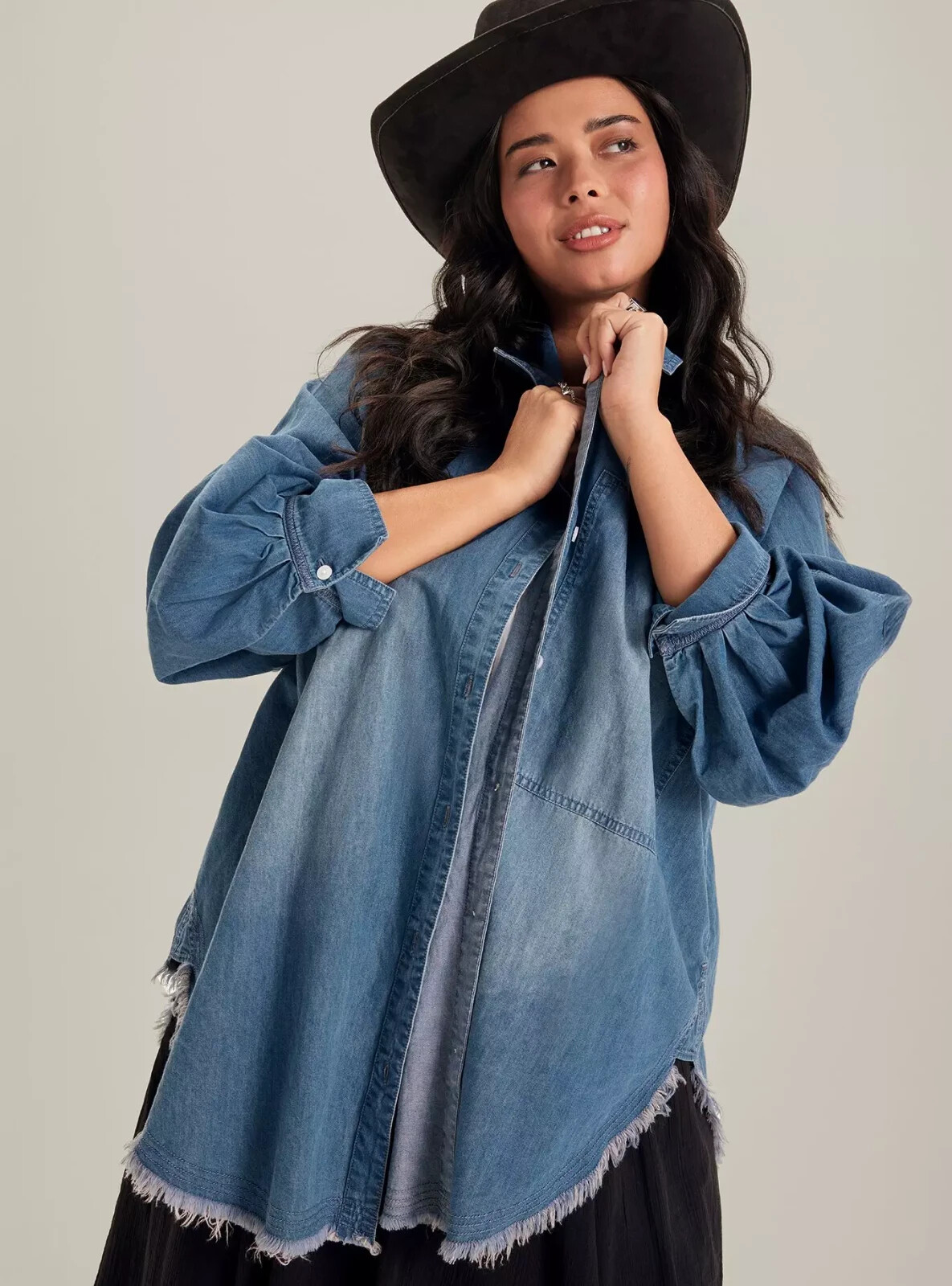 NWT Torrid Plus 2X Festi Denim Shirt Button-Up Long Sleeve Boho Chic Medium Wash