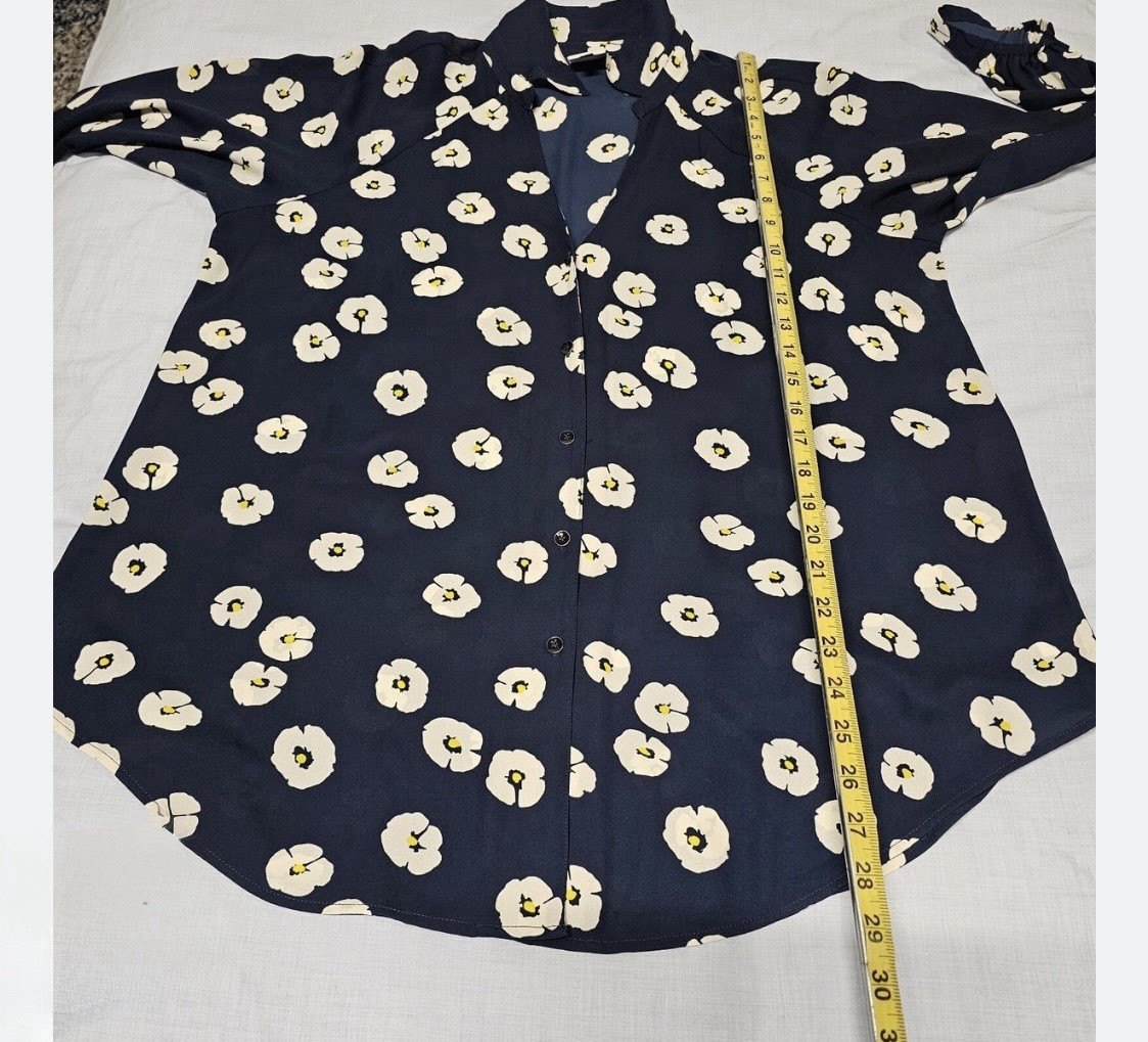 CAbi Women’s S Navy White Floral Polyester Collared Button-Up Long Sleeve Blouse