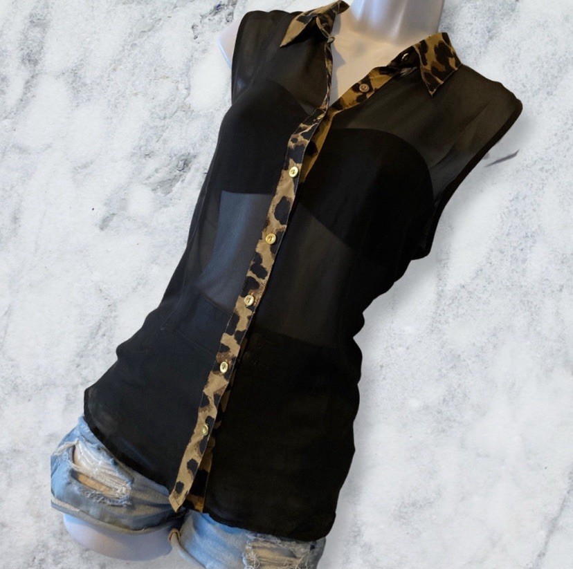 Edge Sheer Chiffon Collared Button-Up Blouse, M, Black/Beige Leopard Trim