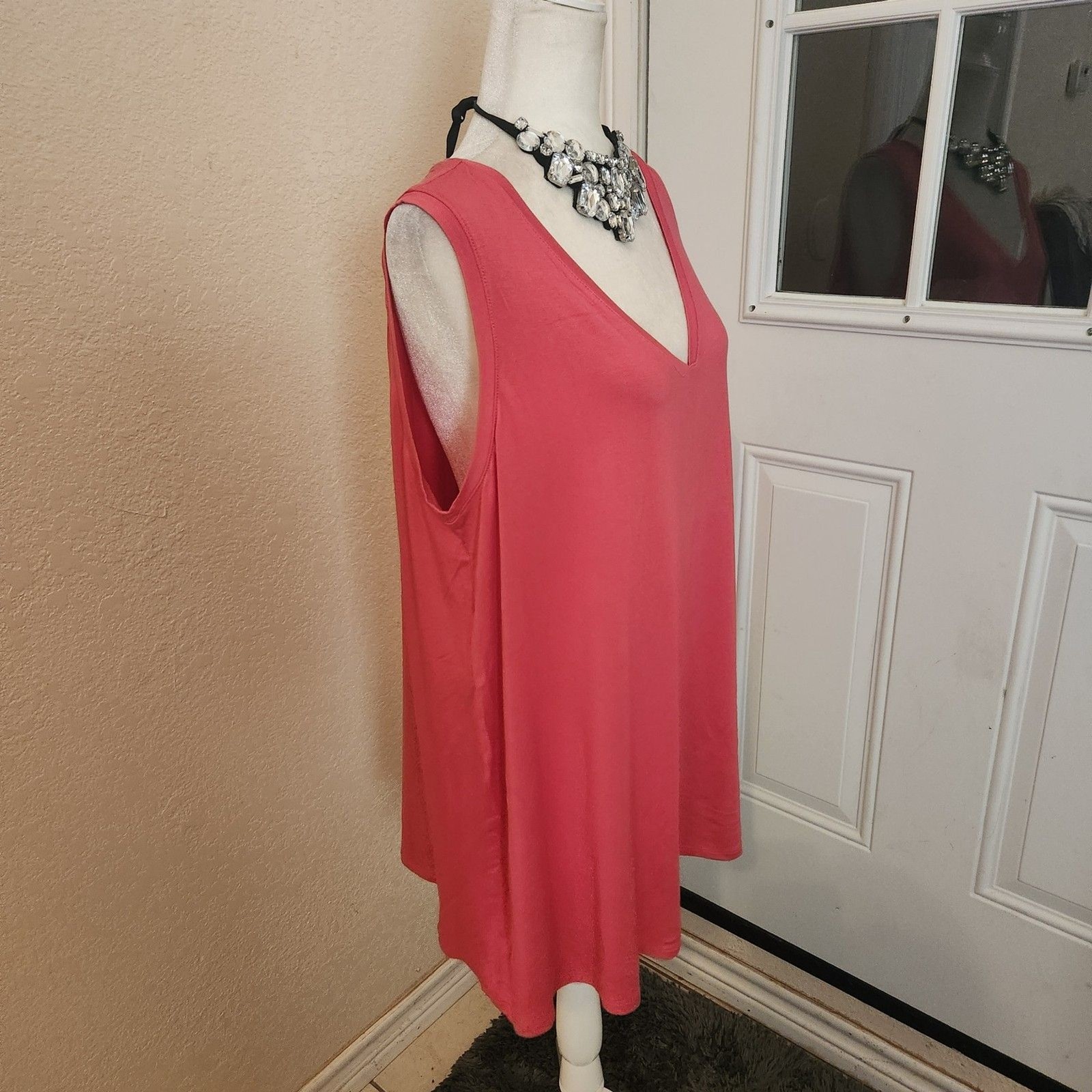 NEW! AVENUE TUNIC PINK SLEEVELESS RAYON/SPANDEX SIZE 18-20(1X)