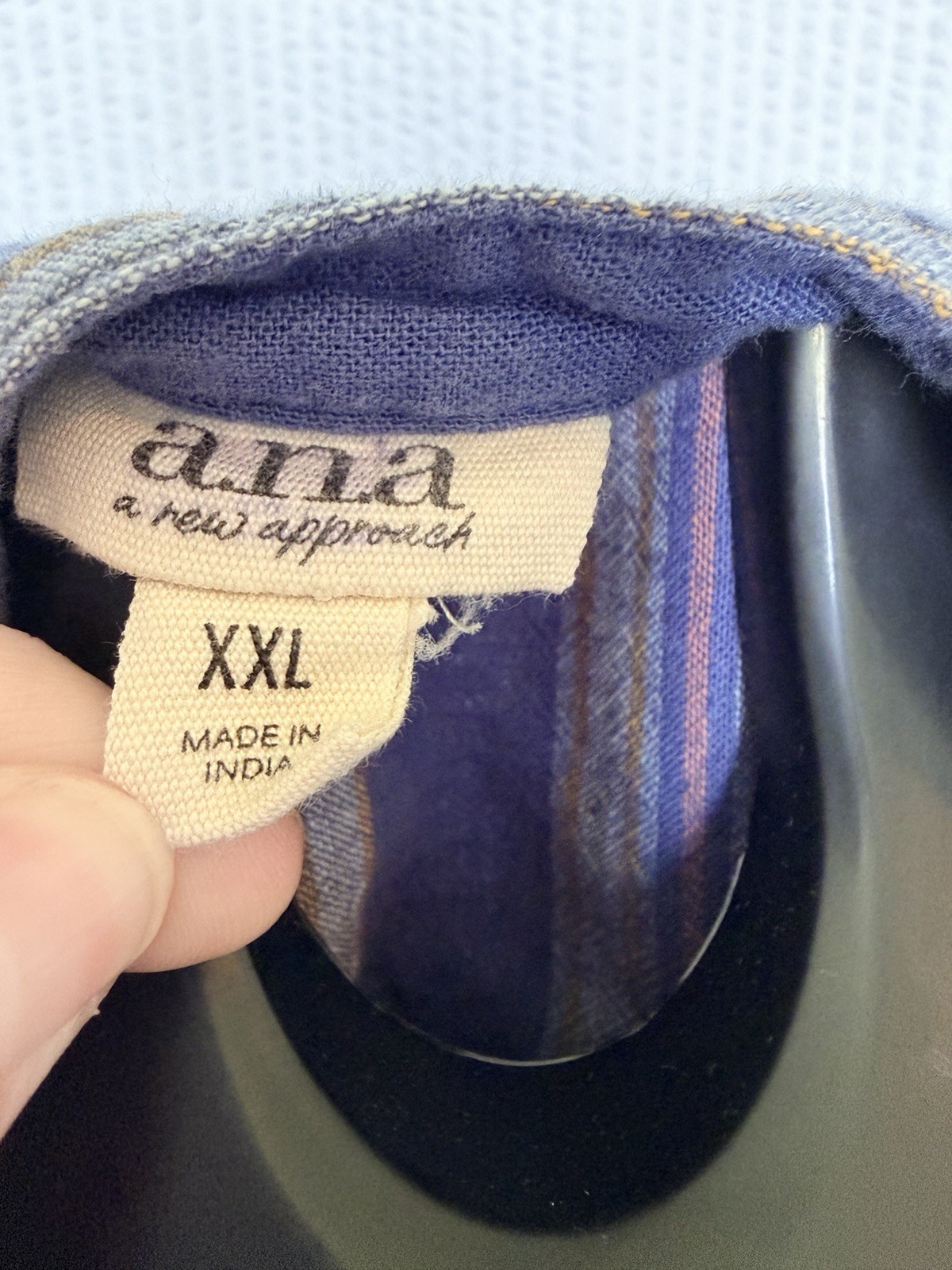 a.n.a a new approach Women’s XXL Blue Striped V-Neck Puff 3/4 Sleeve Blouse