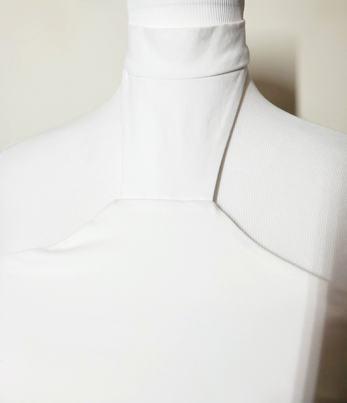 Superdown Womens Top Small BRENNA CROPPED White Halter Neck REVOLVE Stretch