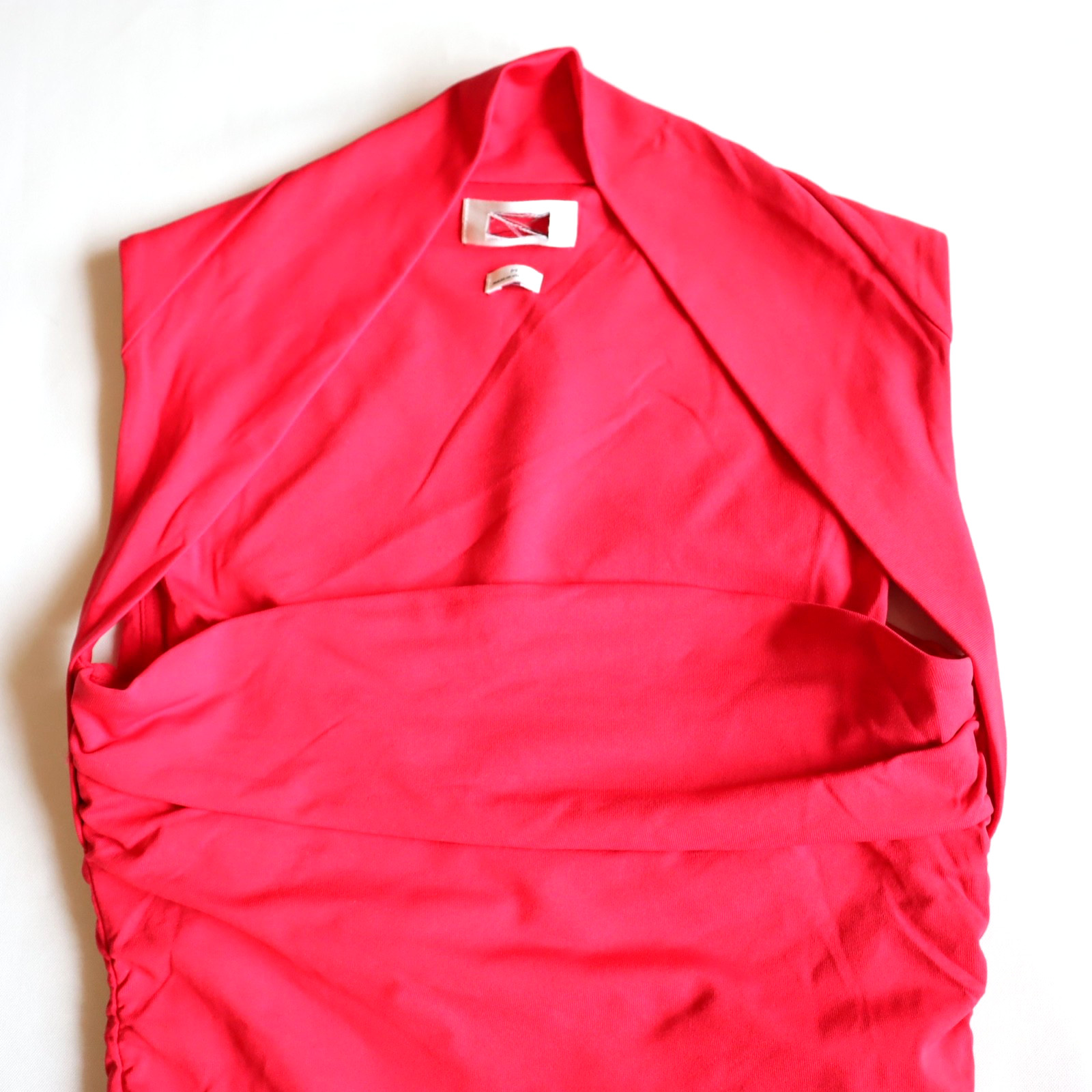 Aritzia Women`s $58 Original Contour Flourish Top in Flashing Red size M