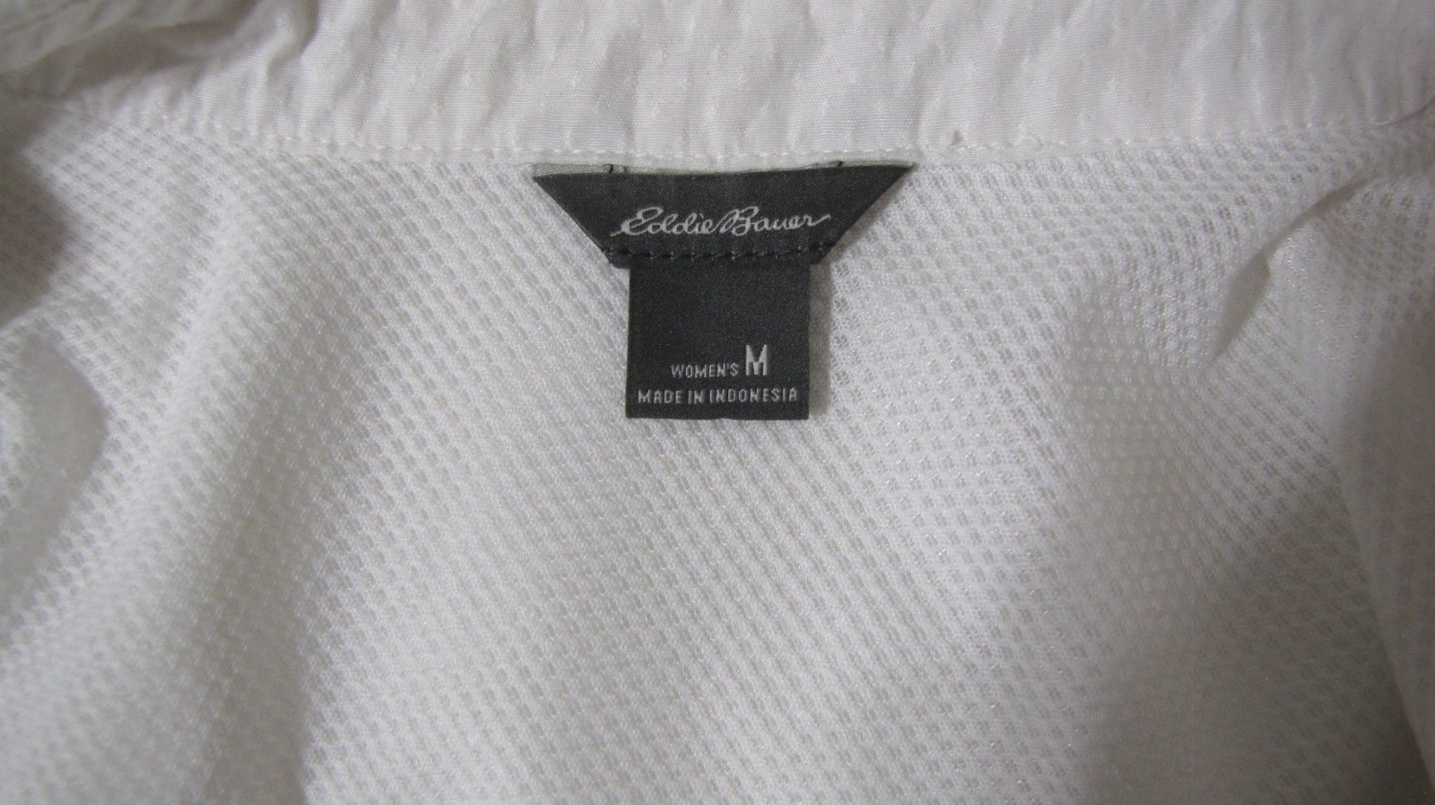 Eddie Bauer Shirt White Mountain Nylon/polyester blend Long Sleeve-roll tab Wm.M