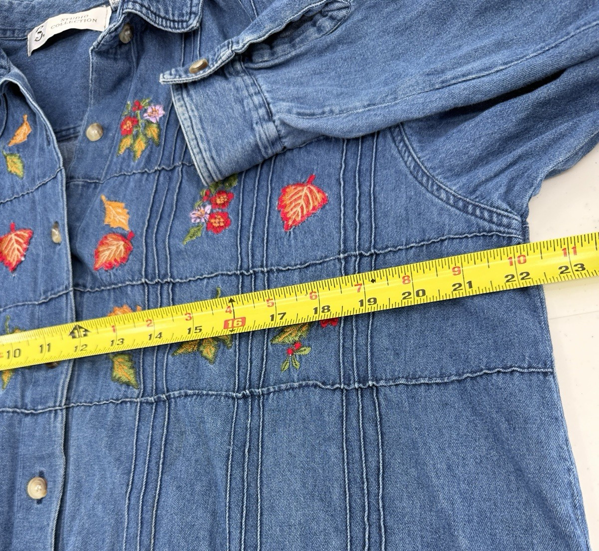 Vintage 90s Womens Embroidered Denim Button Up Medium Fall Autumn Leaves Harvest