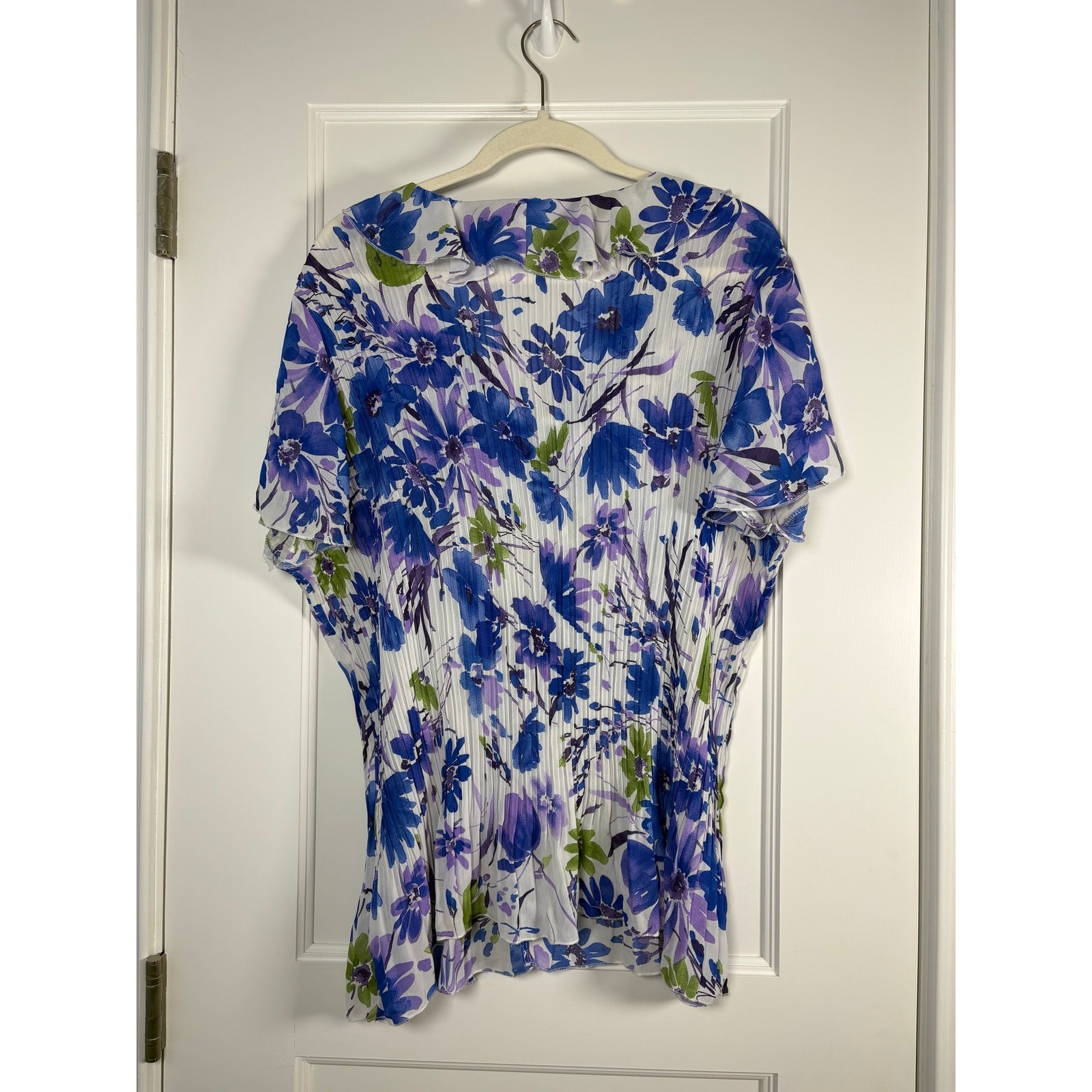 Separates NYC Design Co Floral Blye Purple Plissé Ruffle Blouse Plus Size 2X