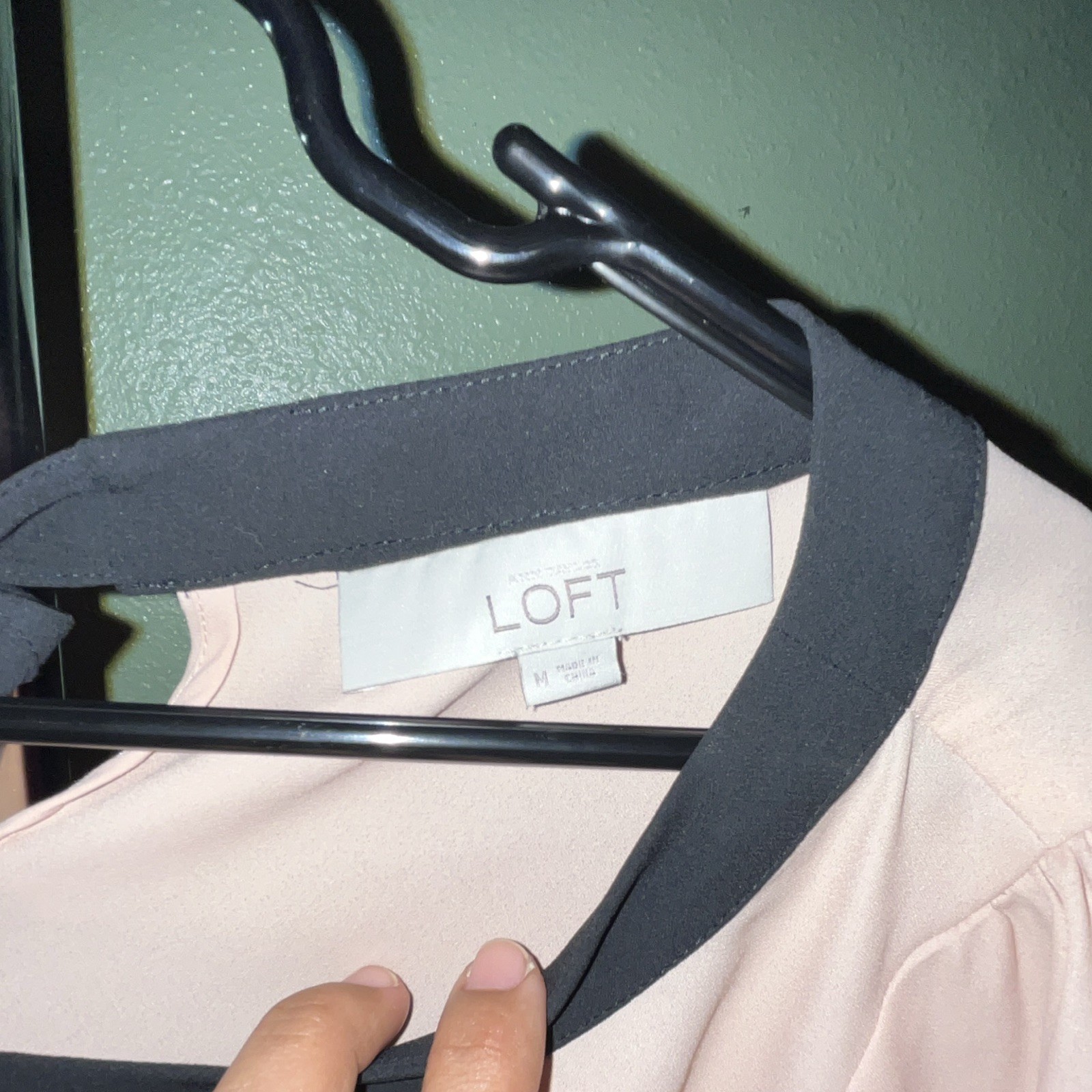 LOFT Pink Solid Blouse Black Trim Tie-Back Button Round Neck Long Sleeve M