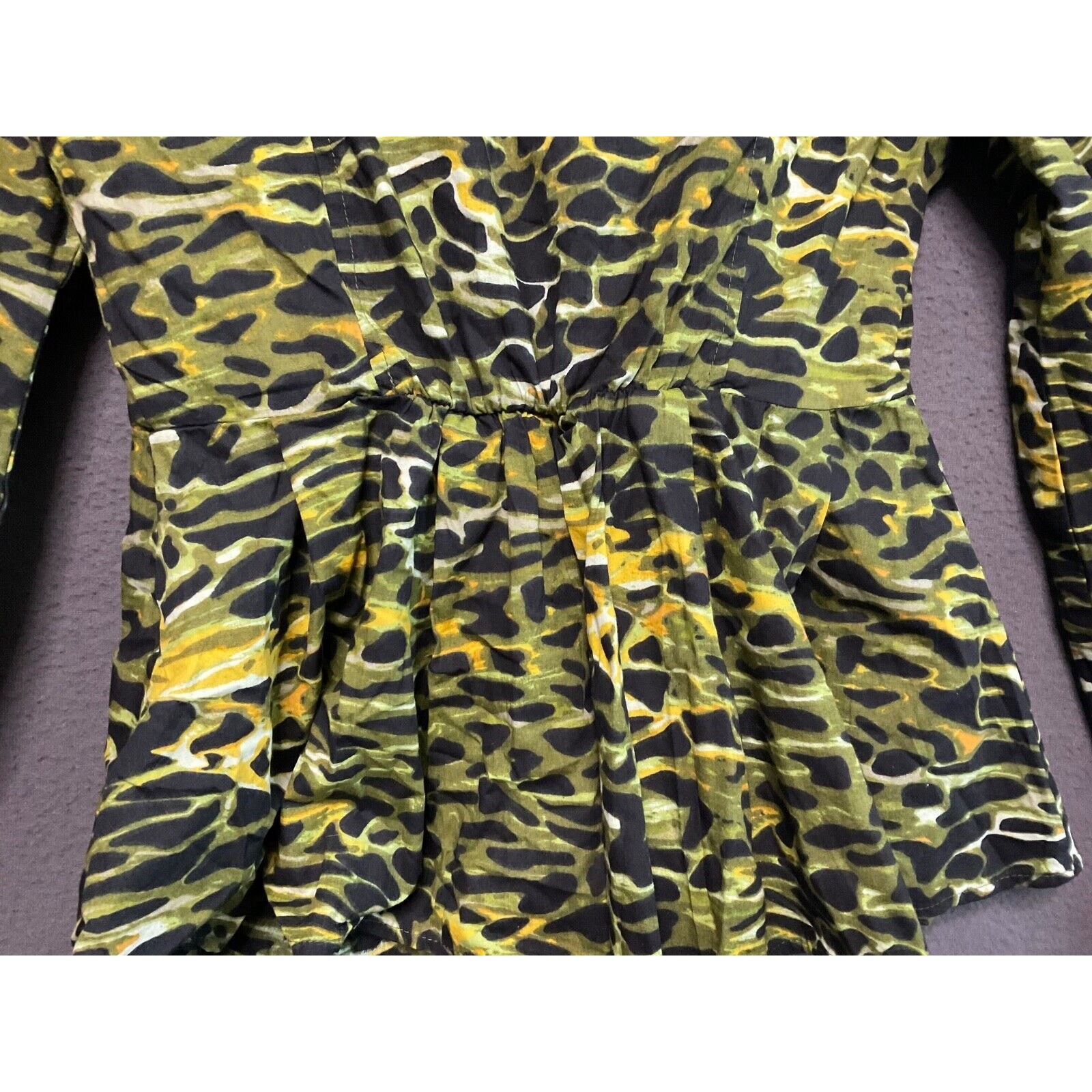 it’s Fashion Green Camo Ruffle Zip Shirt Jacket Women’s Small Cotton NWT