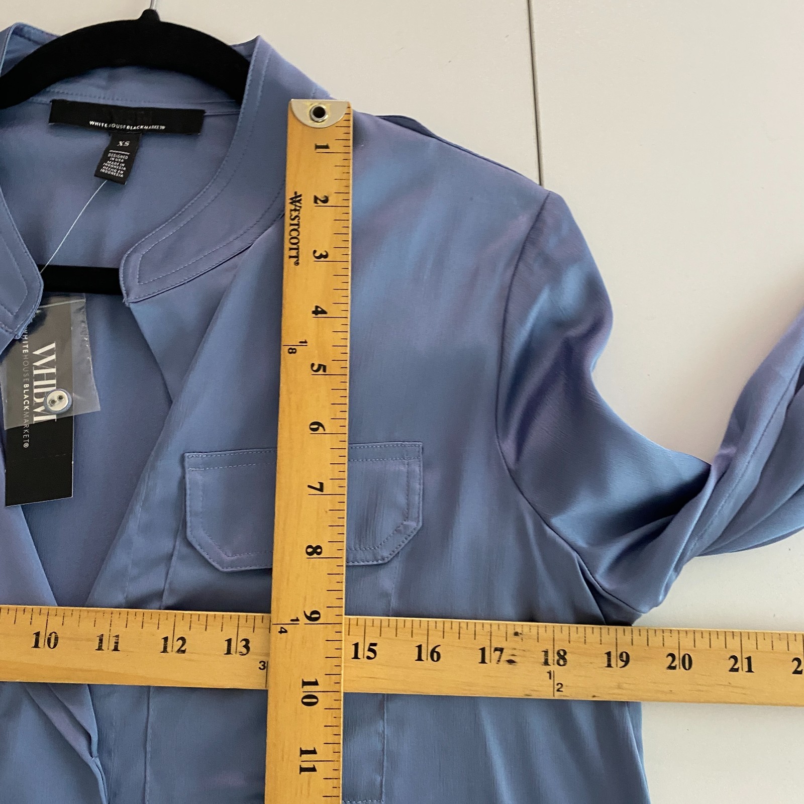 White House Black Market Satin Button Up Shirt Size XS Blue Long Sleeve