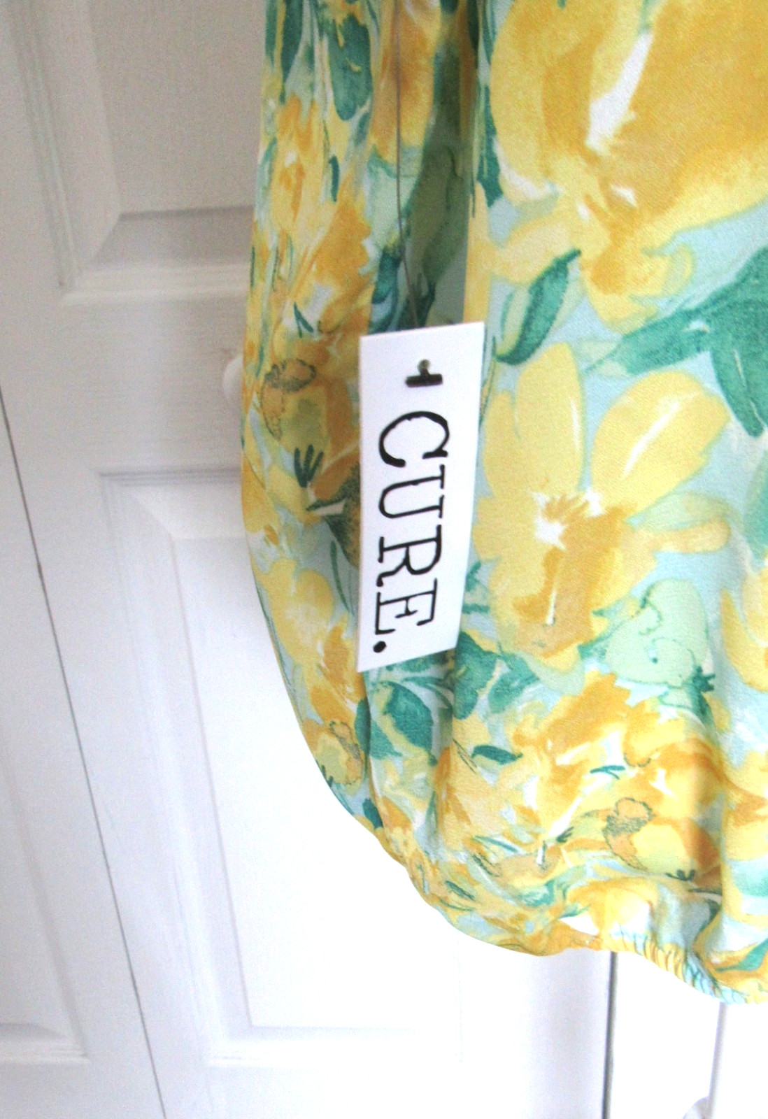 NWT CURE SIZE EXTRA LARGE WOMEN’S TOP BLOUSE YELLOW GREEN FLORAL SHORT SLV