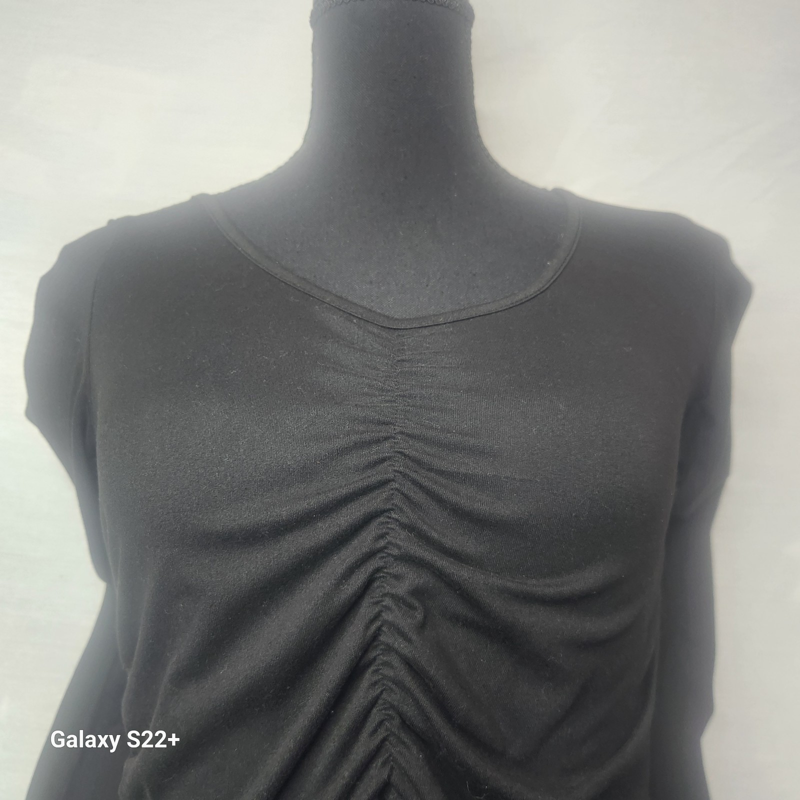 SHEIN Women’s XS Black Solid Scoop Neck Pullover Top Ruched Front Ruffle