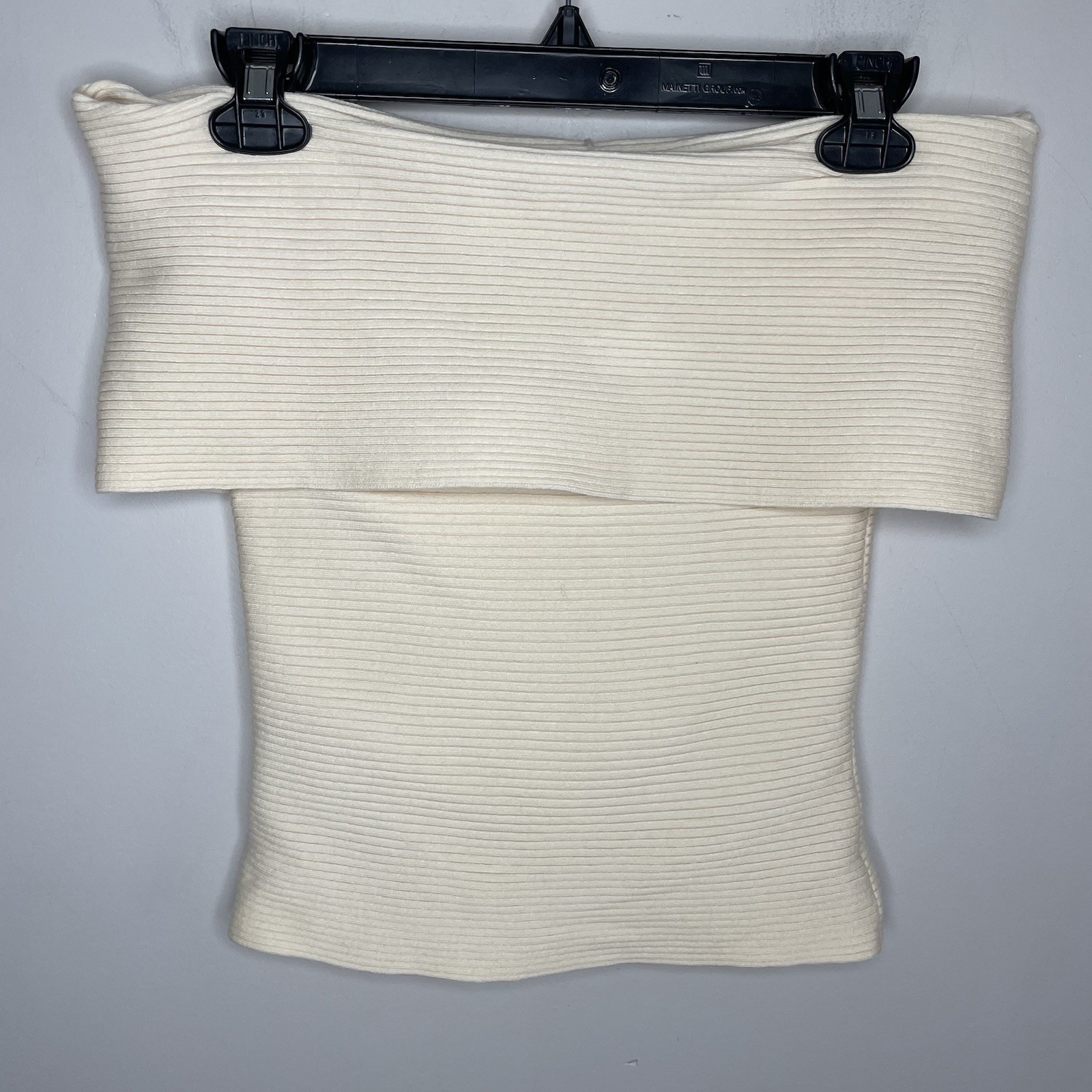 ELIZABETH AND JAMES Top Women XS Ivory Ribbed Off Shoulder Wool Blend Stretch