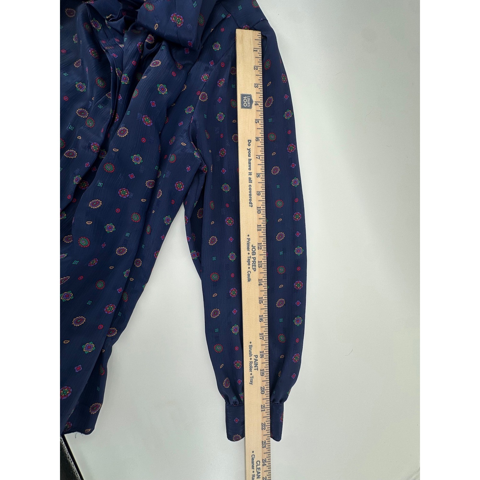 Catalina Vintage Navy Blue Tie Neck Medallion Print Blouse Womens 12 Long Sleeve